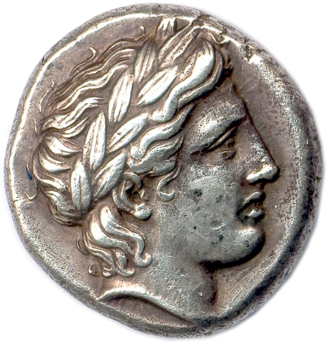 Null MACEDONIUM - CHALCIDIC - OLYTHUS circa 420 B.C.
Upright head of Apollo. R/.&hellip;