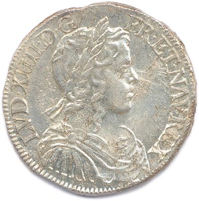 Null LOUIS XIV 1643 - 1715 

Silberner Halbscheit mit langem Docht (Taube) 

164&hellip;