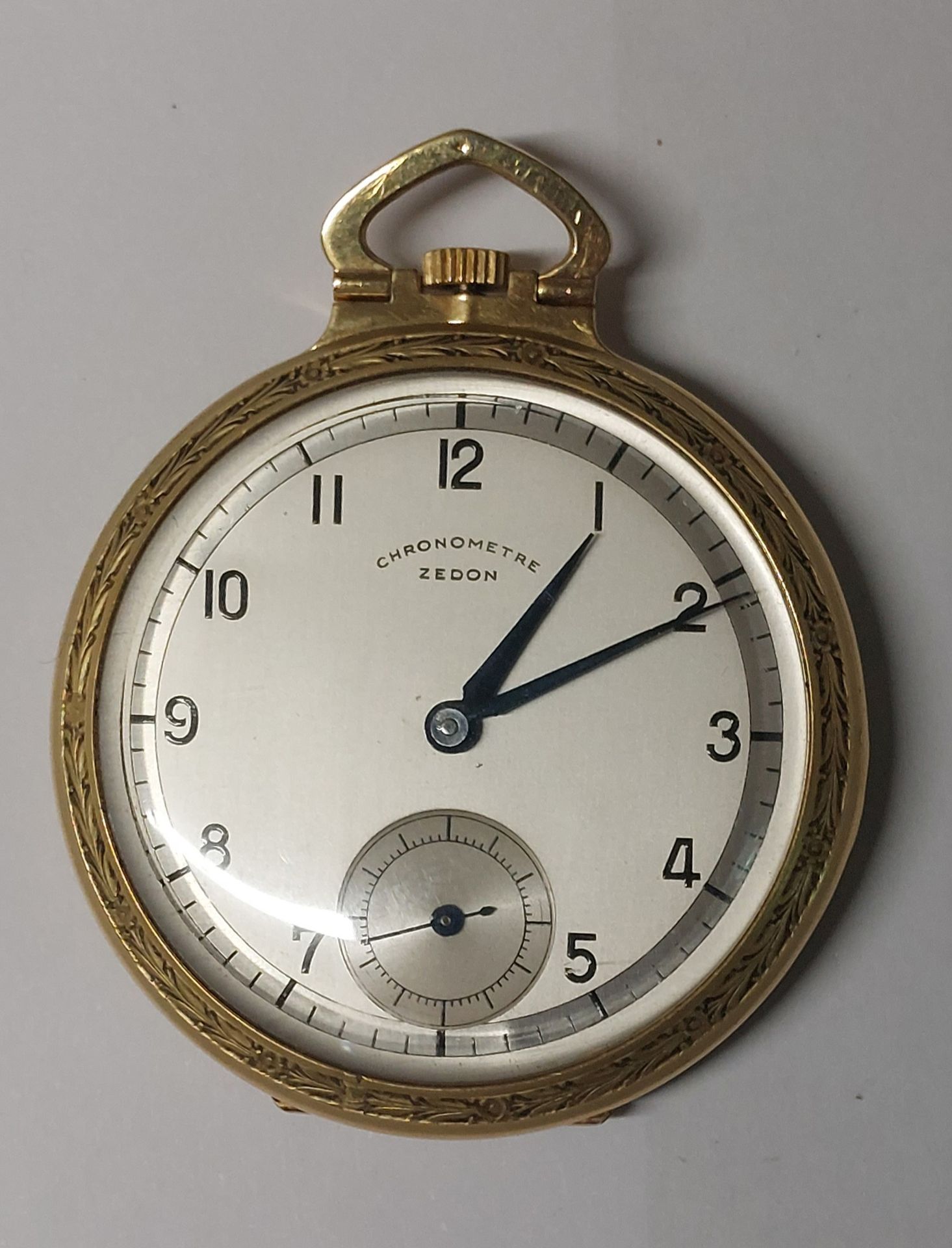 Null MONTRE A GOUSSET chronomètre Zedon en or

PB : 51,56 g