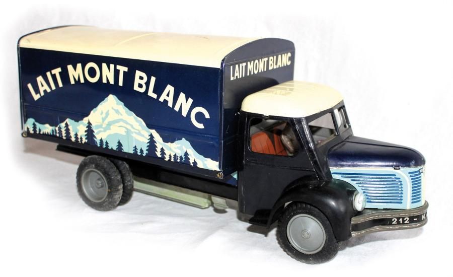 Null "Jouet MONT-BLANC- Berliet, Lait Mont Blanc"

Camion Berliet GLR de la marq&hellip;