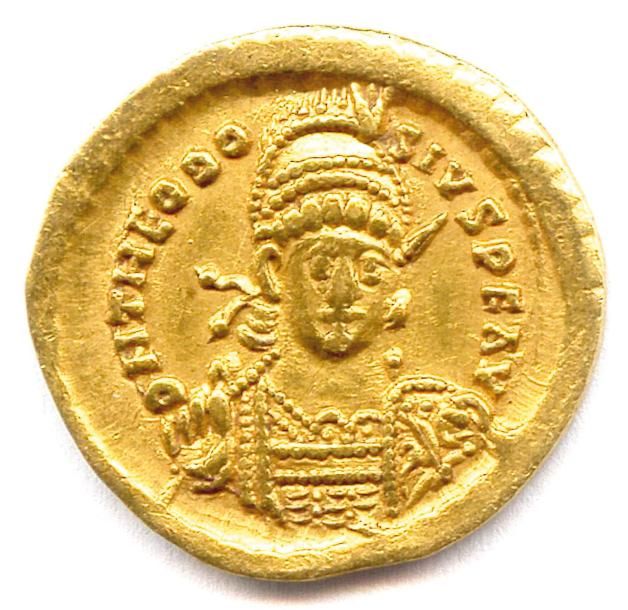 Null TH ÉODOSE II (402 – 450) Solidus (sou d’or) frappe à Constantinople. (4,44 &hellip;
