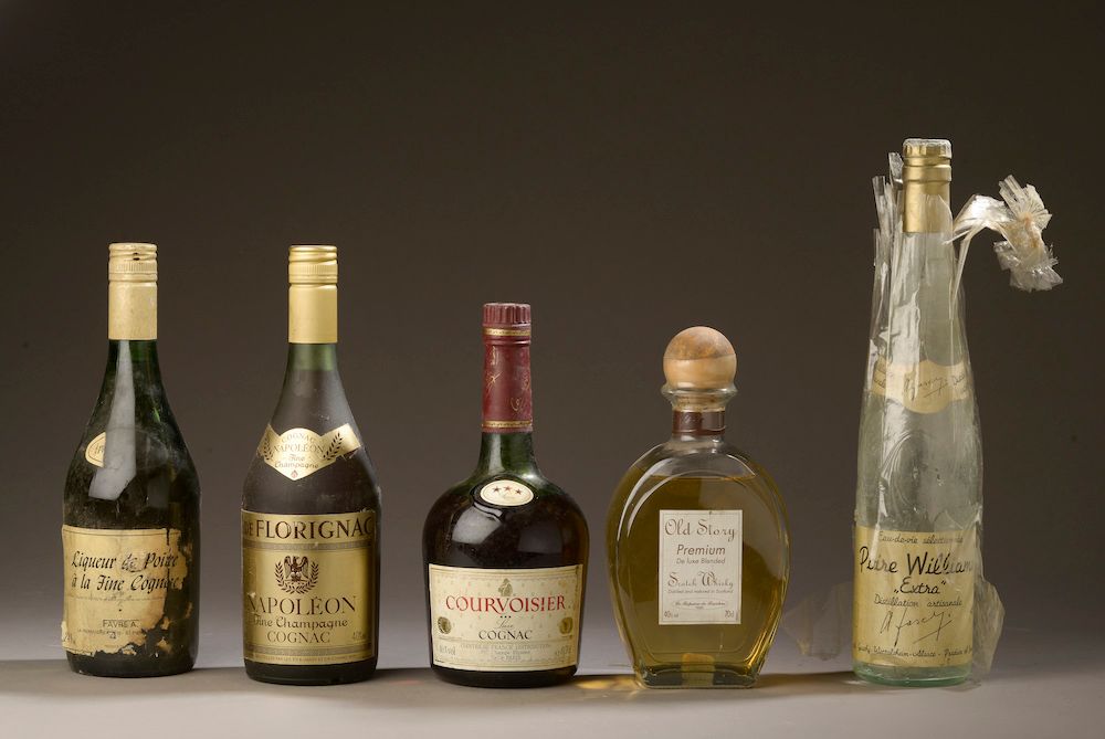 Null 5 bouteilles SPIRITUEUX DIVERS (Cognac de Florignac, Whisky Old Story, Cogn&hellip;