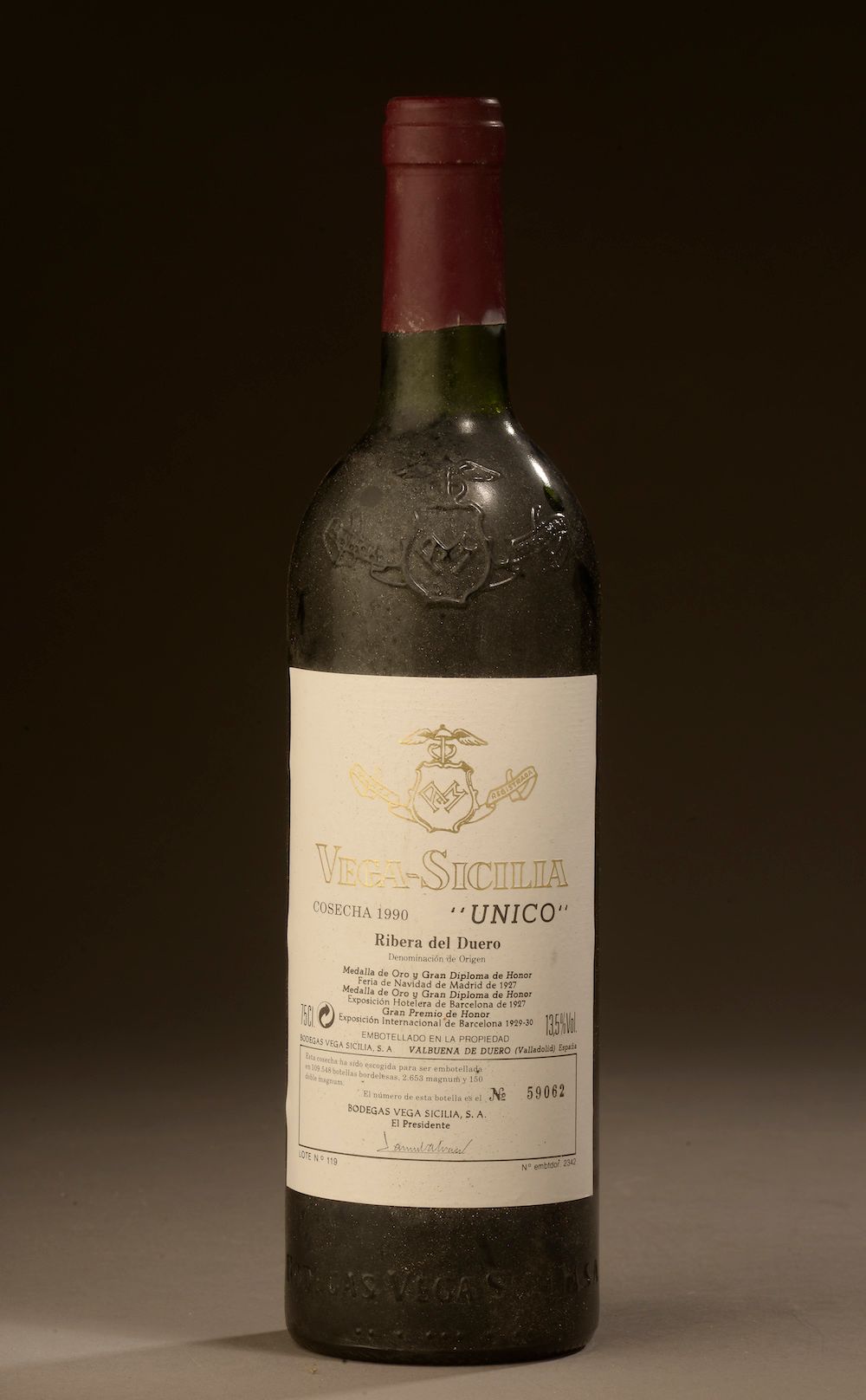 Null 1 bottle RIBERA DEL DUERO "Unico", Vega Sicilia 1990