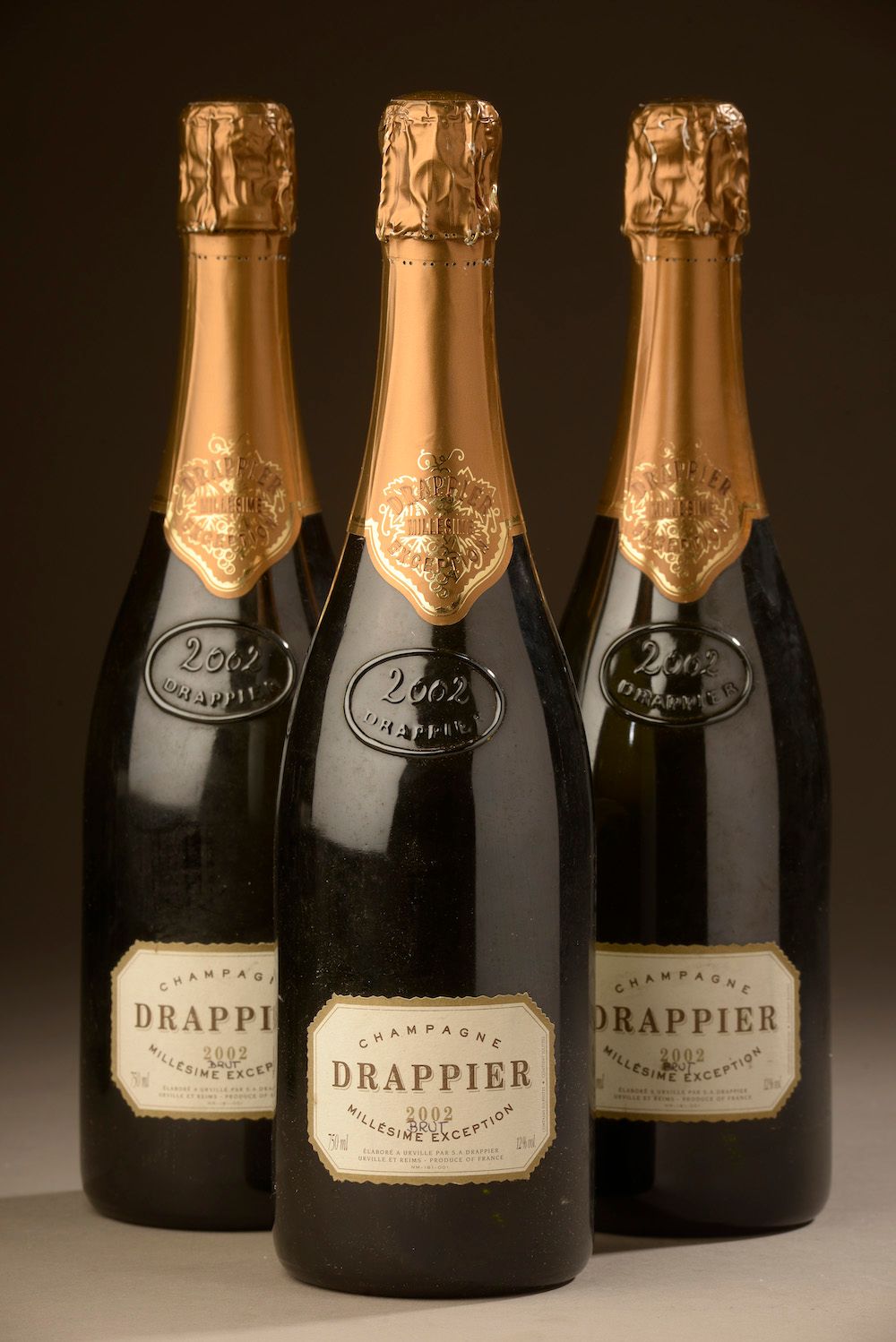 Null 3 botellas de CHAMPAGNE "cosecha excepcional", Drappier 2002