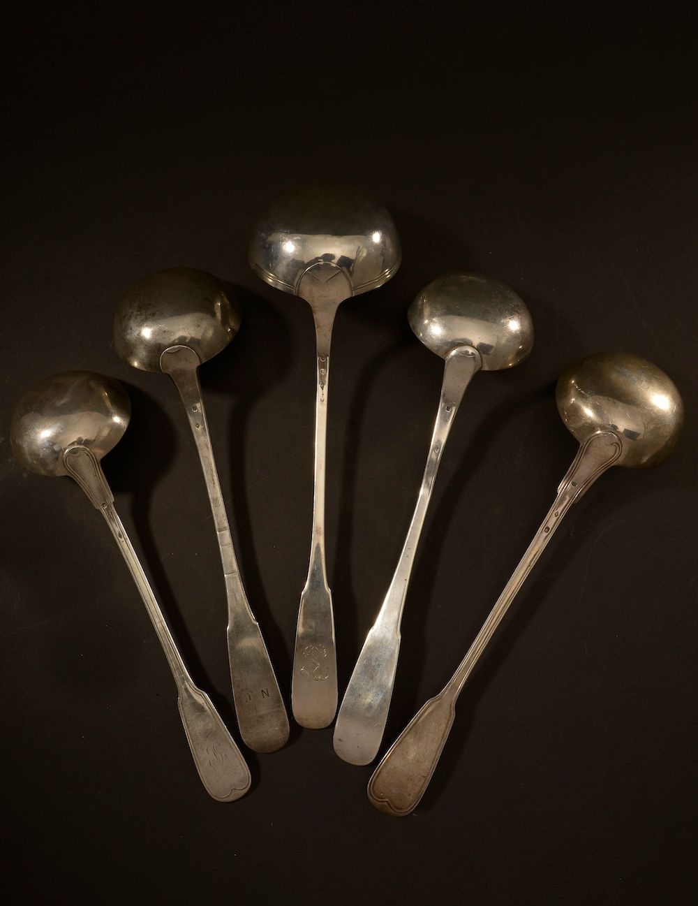 Null Six silver ladles, net or plain model (small deformations).

19th and 20th &hellip;