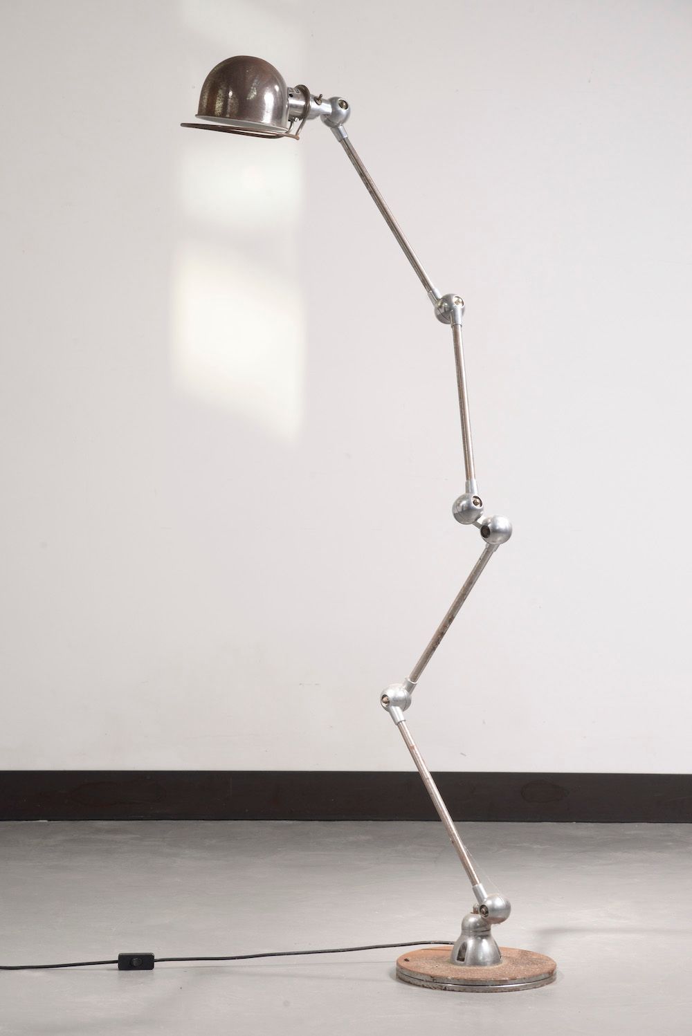 Null Jean-Louis DOMECQ (1920-1983) known as JIELDE.

Industrial floor lamp with &hellip;