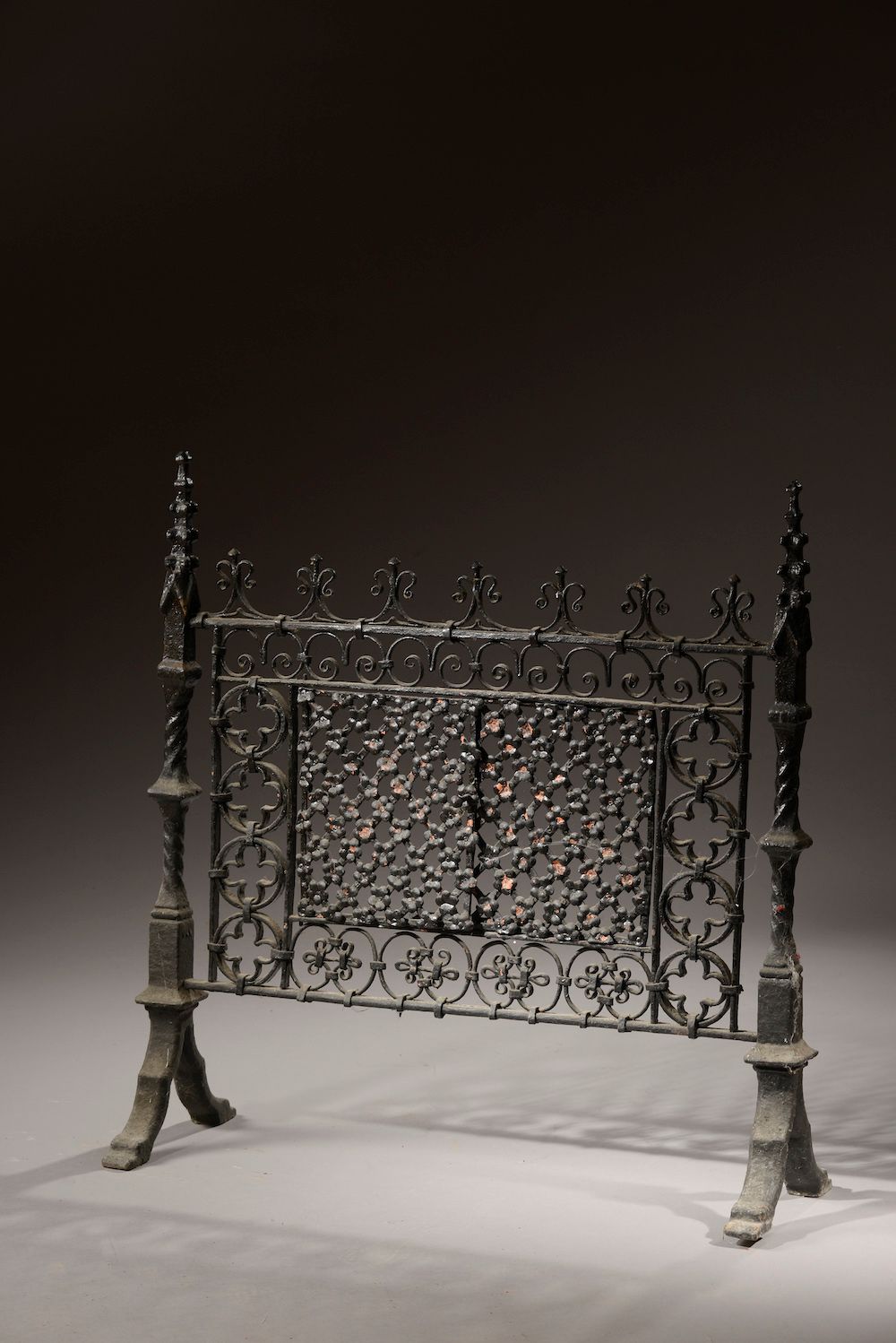 Null Wrought iron fireplace grate opening with two small doors, with openwork de&hellip;