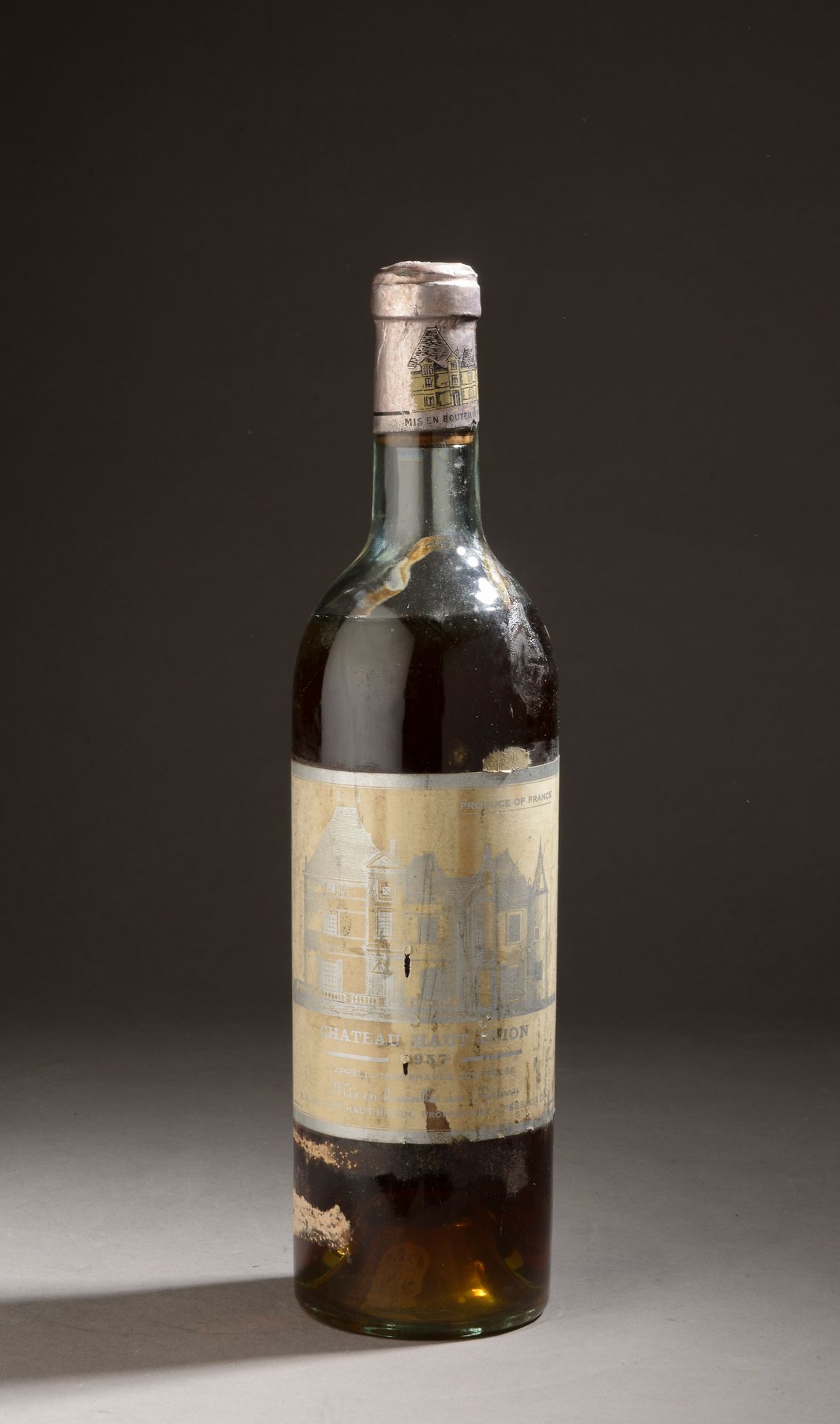 Null 1瓶Château HAUT-BRION, 1° cru Pessac-Léognan 1957 (和, ea, 演变的颜色, 缩进的软木, B/V)