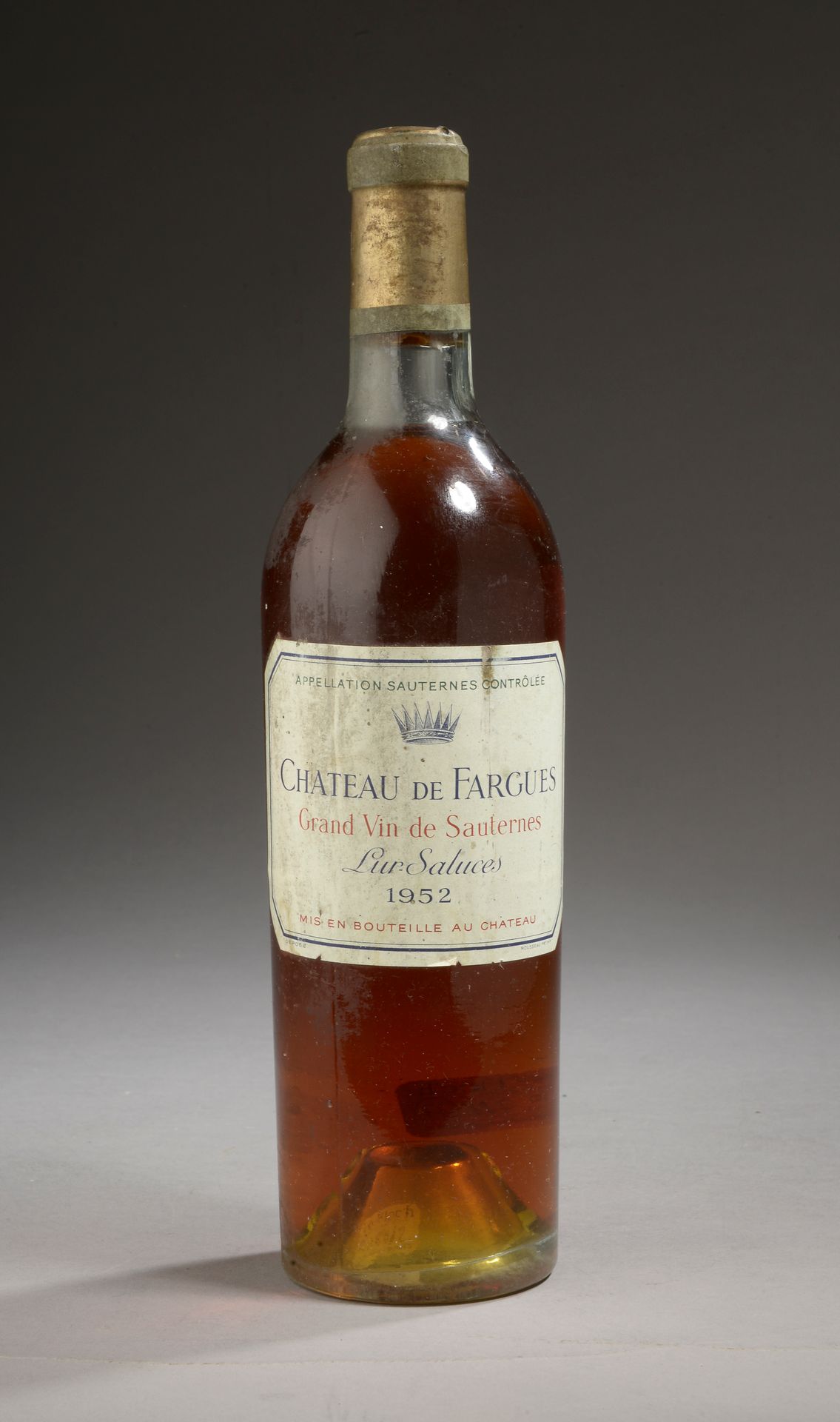 Null 1 bottiglia Château DE FARGUES Sauternes 1952 (e, ela, capsula leggermente &hellip;