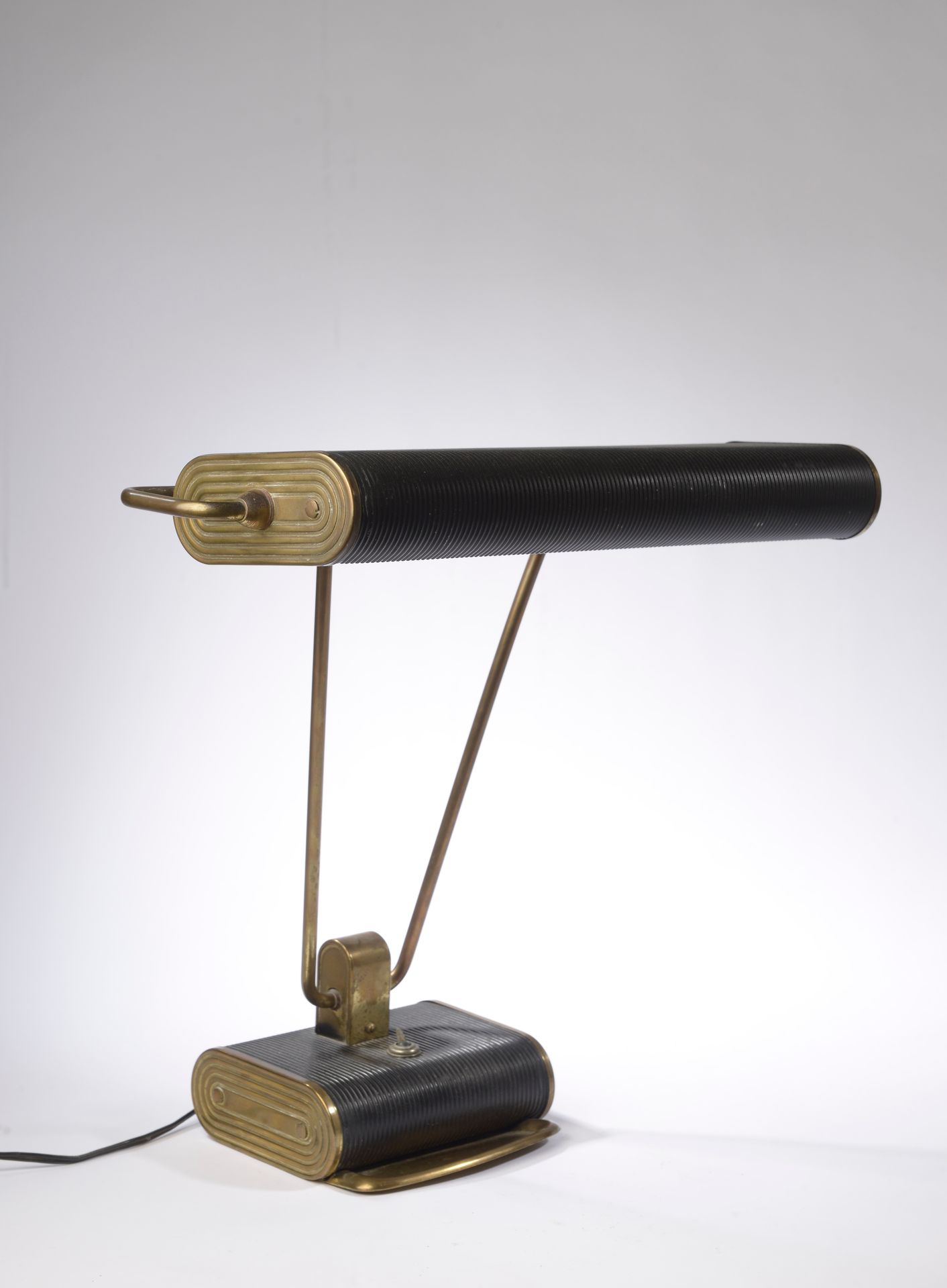 Null Eileen GRAY (1878-1976) pour JUMO édition.

Lampe de bureau, l'abat-jour in&hellip;