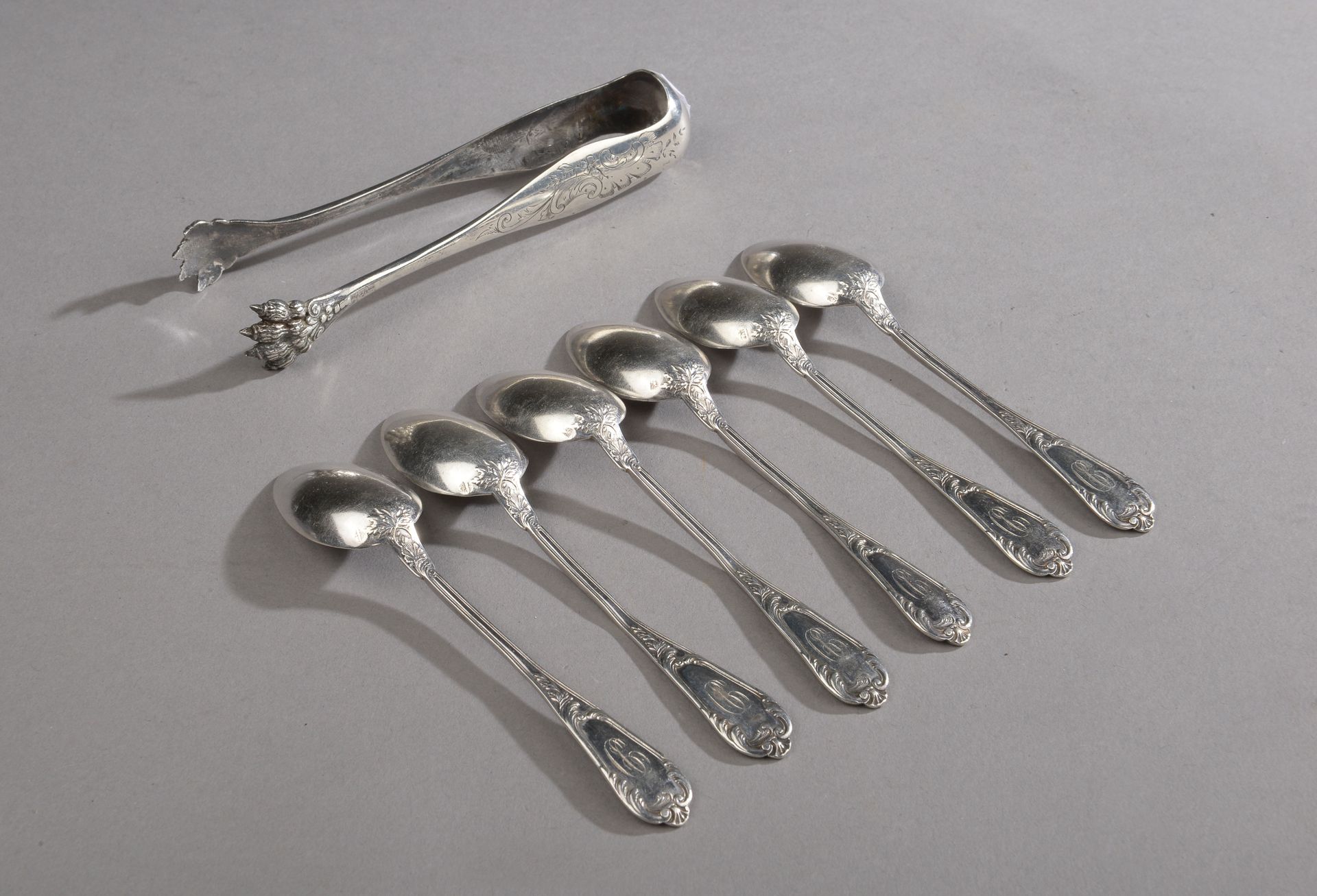Null Set in silver 950 thousandths including : 

- six small spoons, rocaille mo&hellip;