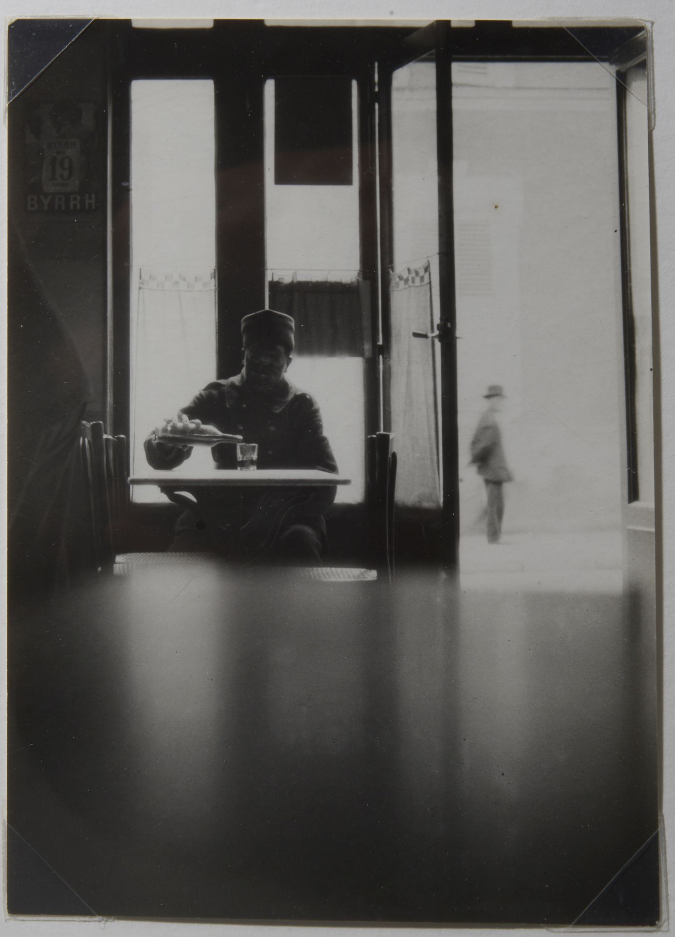 Null 杰曼-克鲁尔(1897-1985)

卡布洛特。巴黎，1928年。

复古银质印刷品，背面有摄影师的印章。

16.5 x 12 cm