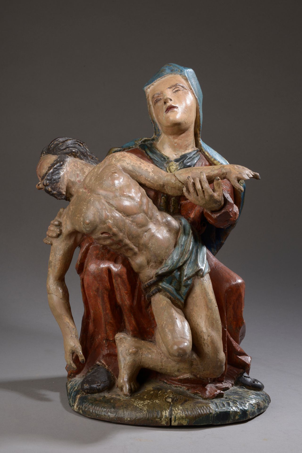 Null Vierge de pitié en noyer sculpté et polychromé (nombreuses restaurations et&hellip;