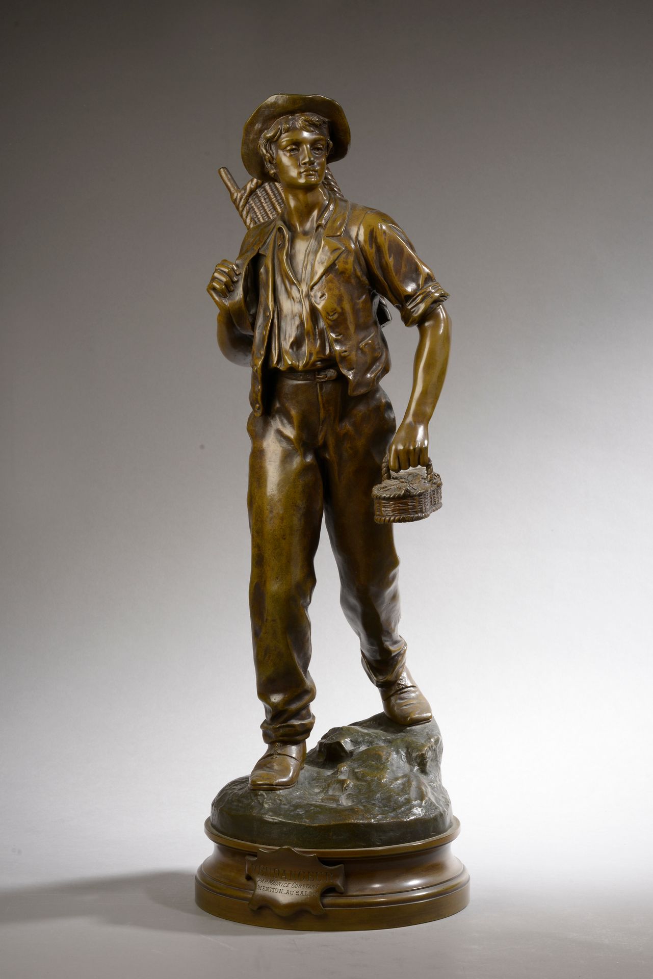 Null Maurice CONSTANT (1875 - 1910).
El recolector.
Bronce patinado marrón, firm&hellip;