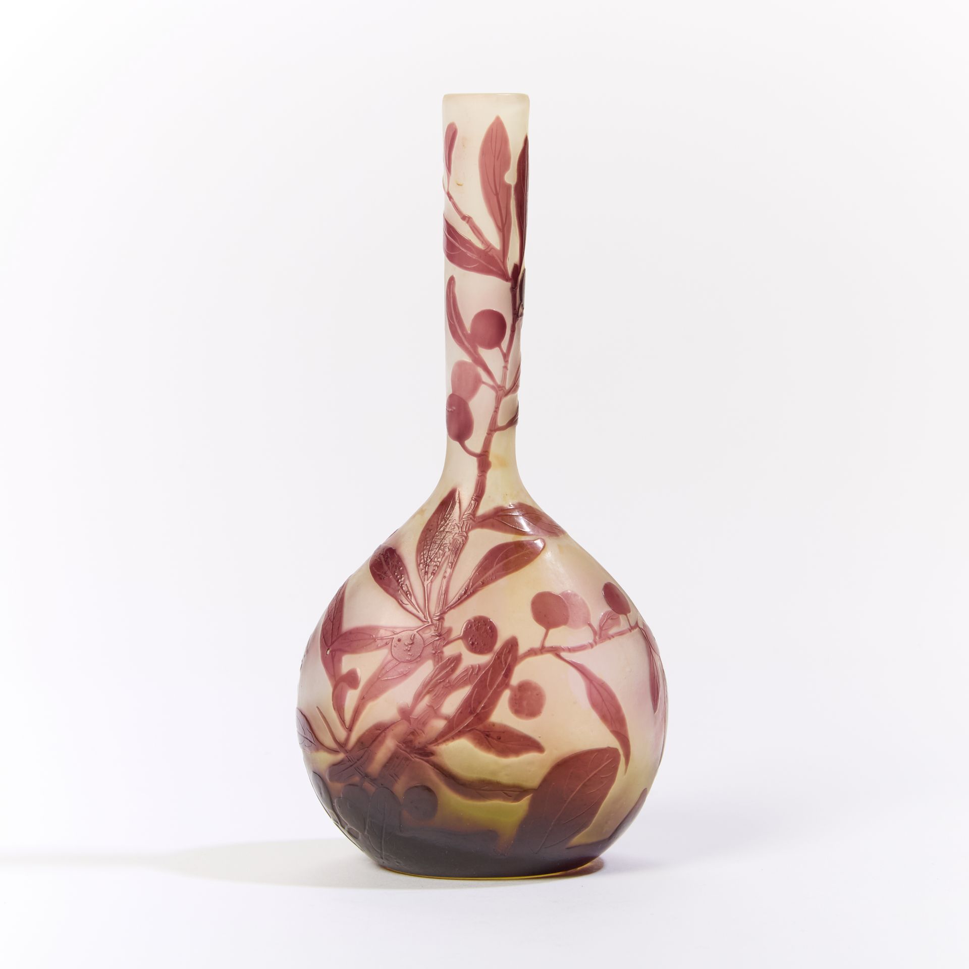 Null Emile GALLE (1846-1904).
Vase soliflore en verre à décor dégagé à l'acide d&hellip;