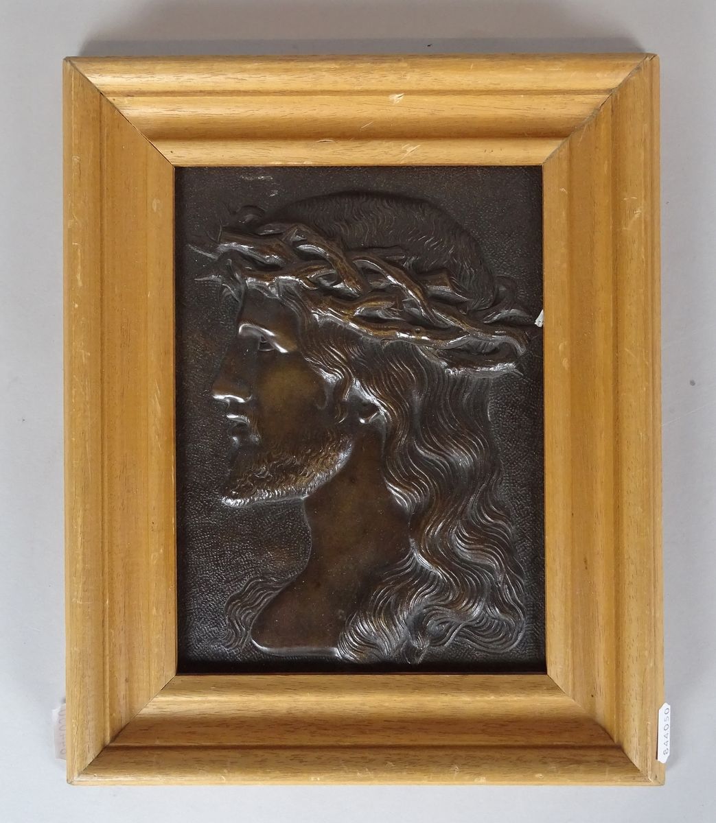 Null Sculpture Relief bronze -Tête de Christ- anonyme début 20èS 24x17,5cm cadre&hellip;