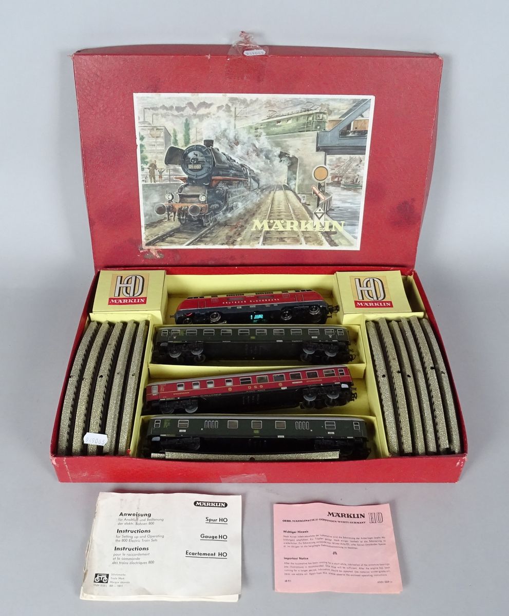 Null Jouet: Train MARKLIN HO: Set 3121 avec locomotive diesel, 3 wagons passager&hellip;