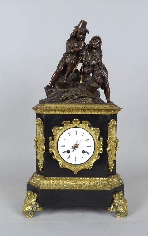 Null Horloge en marbre et bronze avec sculpture -enfants musiciens- époque NAPII&hellip;