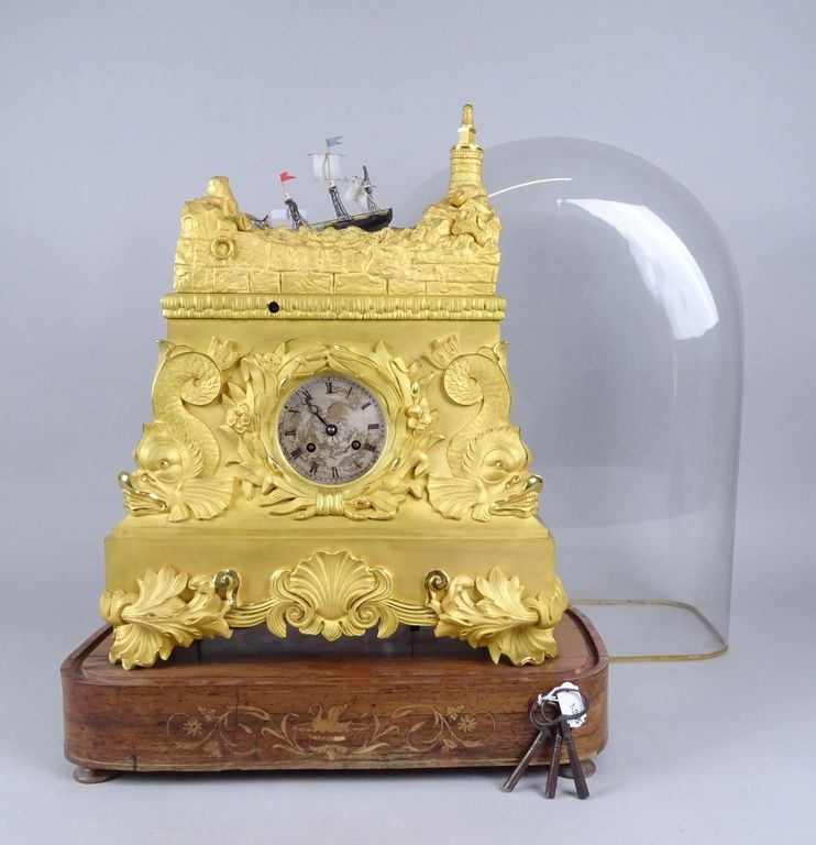 Null Horlogerie: Importante pendule automate en bronze doré d'époque Restauratio&hellip;