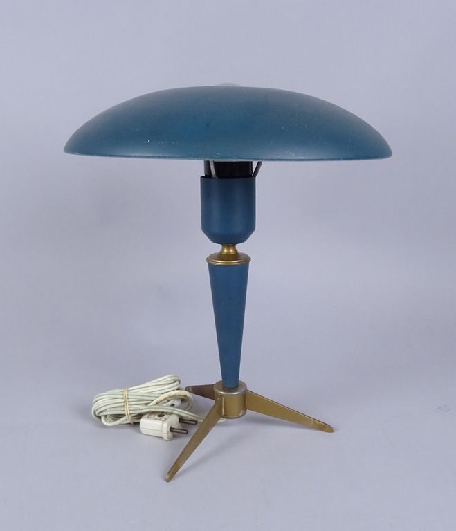 Null Objet: Lampe de bureau vintage en tôle laqué bleu/gris et laiton, abat-jour&hellip;