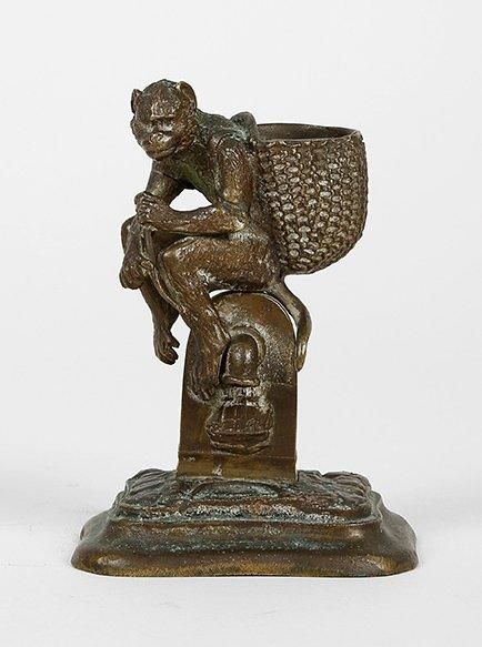 Christophe FRATIN (1801-1864) Singe à la hotte Epreuve en bronze d'édition de la&hellip;