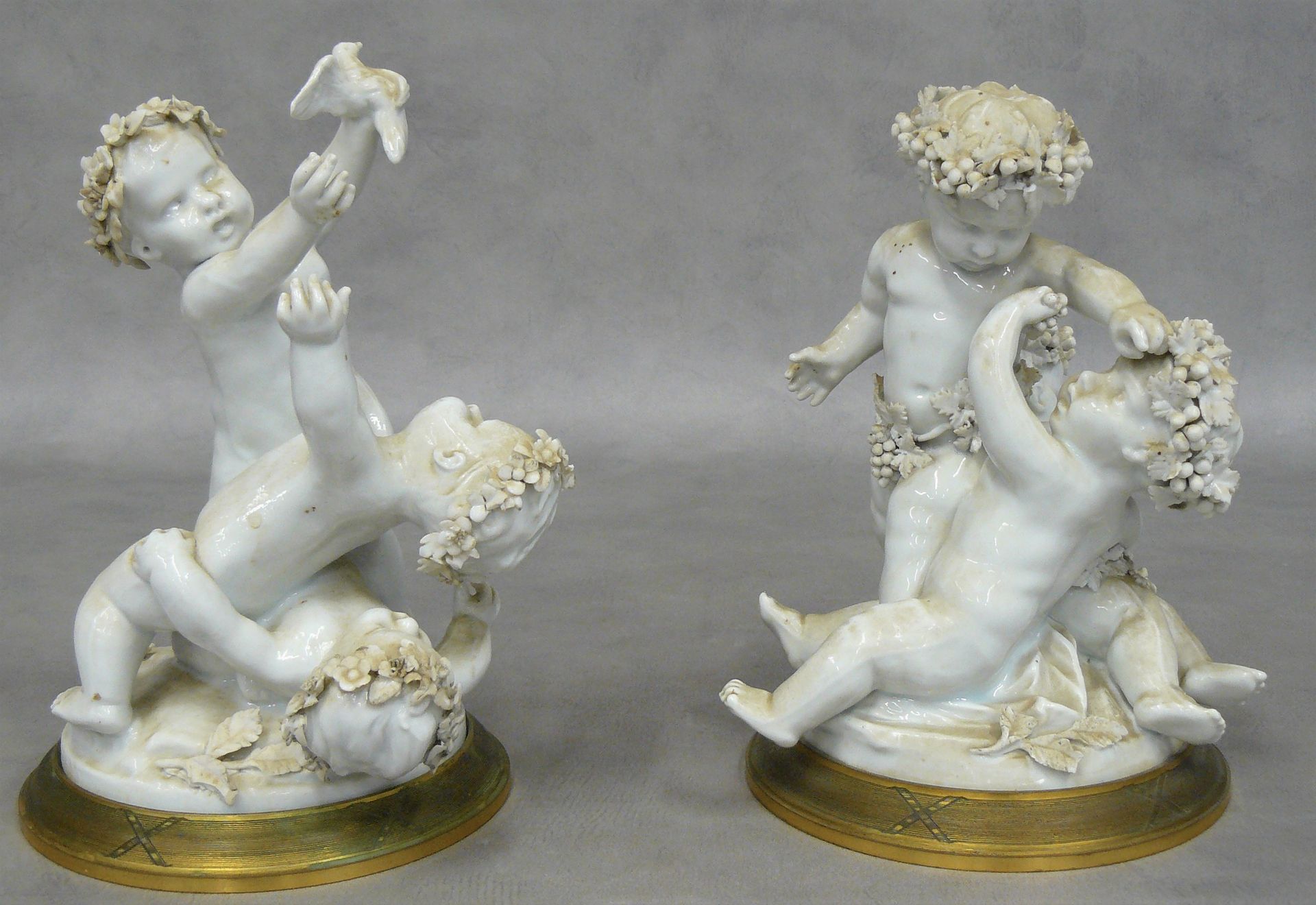 CAPO DI MONTE CAPO di MONTE : two subjects in white porcelain : group of childre&hellip;