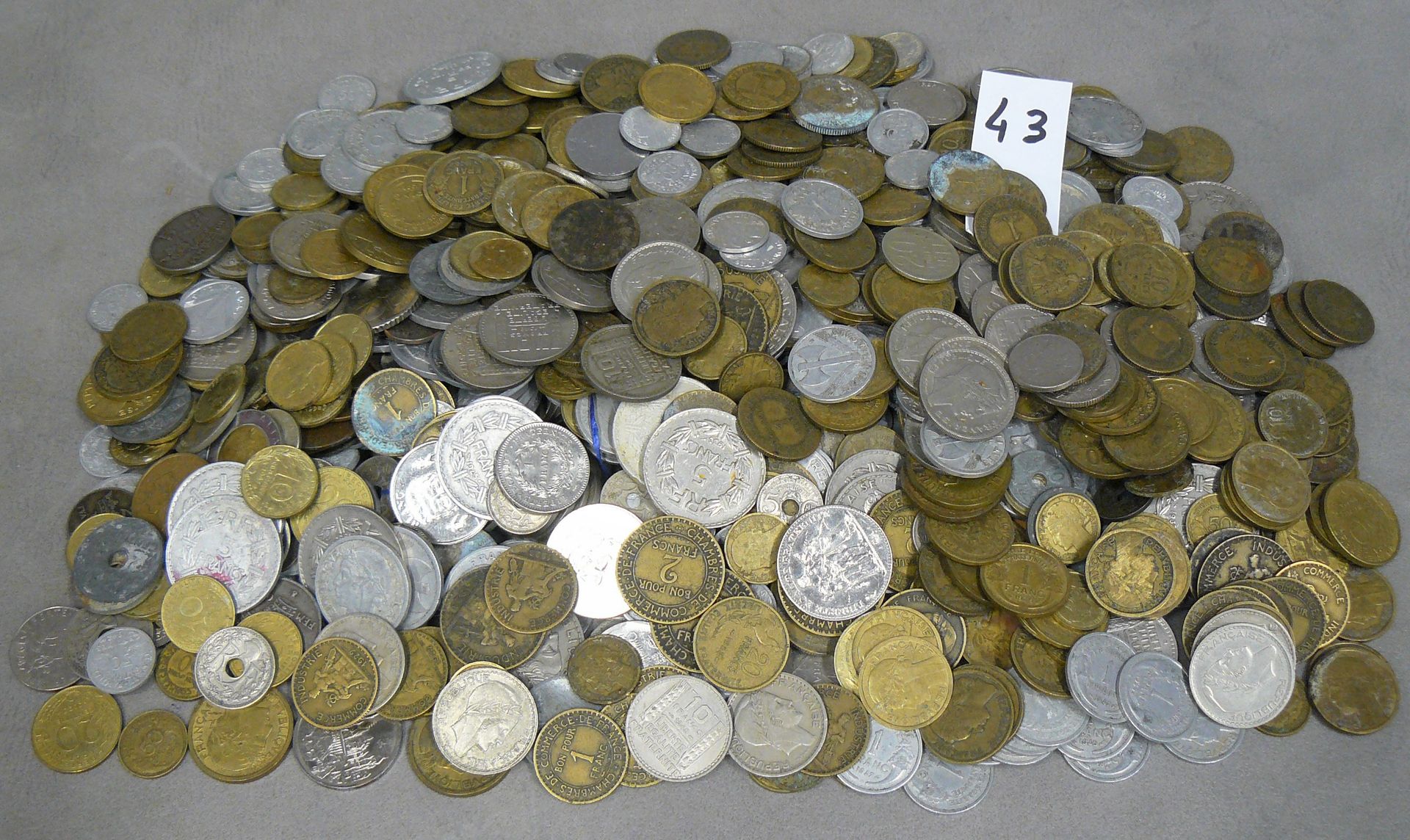 Null un lot d'environ 3,5 Kg de monnaies principalement françaises - Années, mét&hellip;