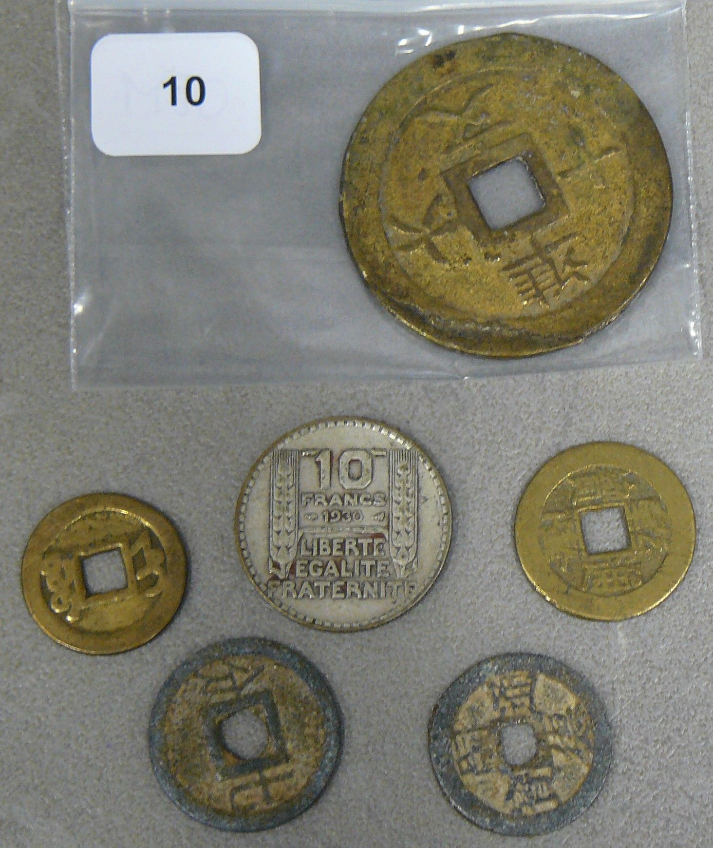 ARGENT un lot de 5 monnaies chinoises et 1 pièce de 10 francs Turin 1932 en arge&hellip;