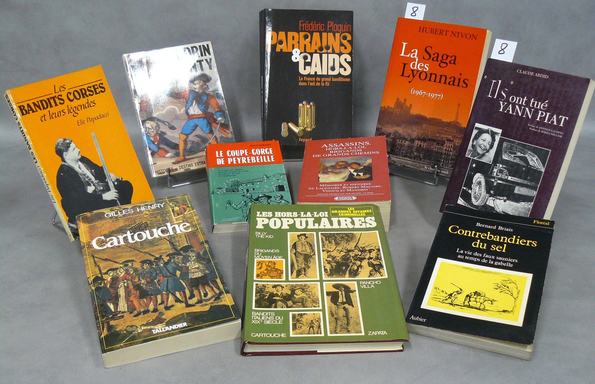 Bandits lot de 10 ouvrages sur les bandits et assassins dont : Parrains et Caïds