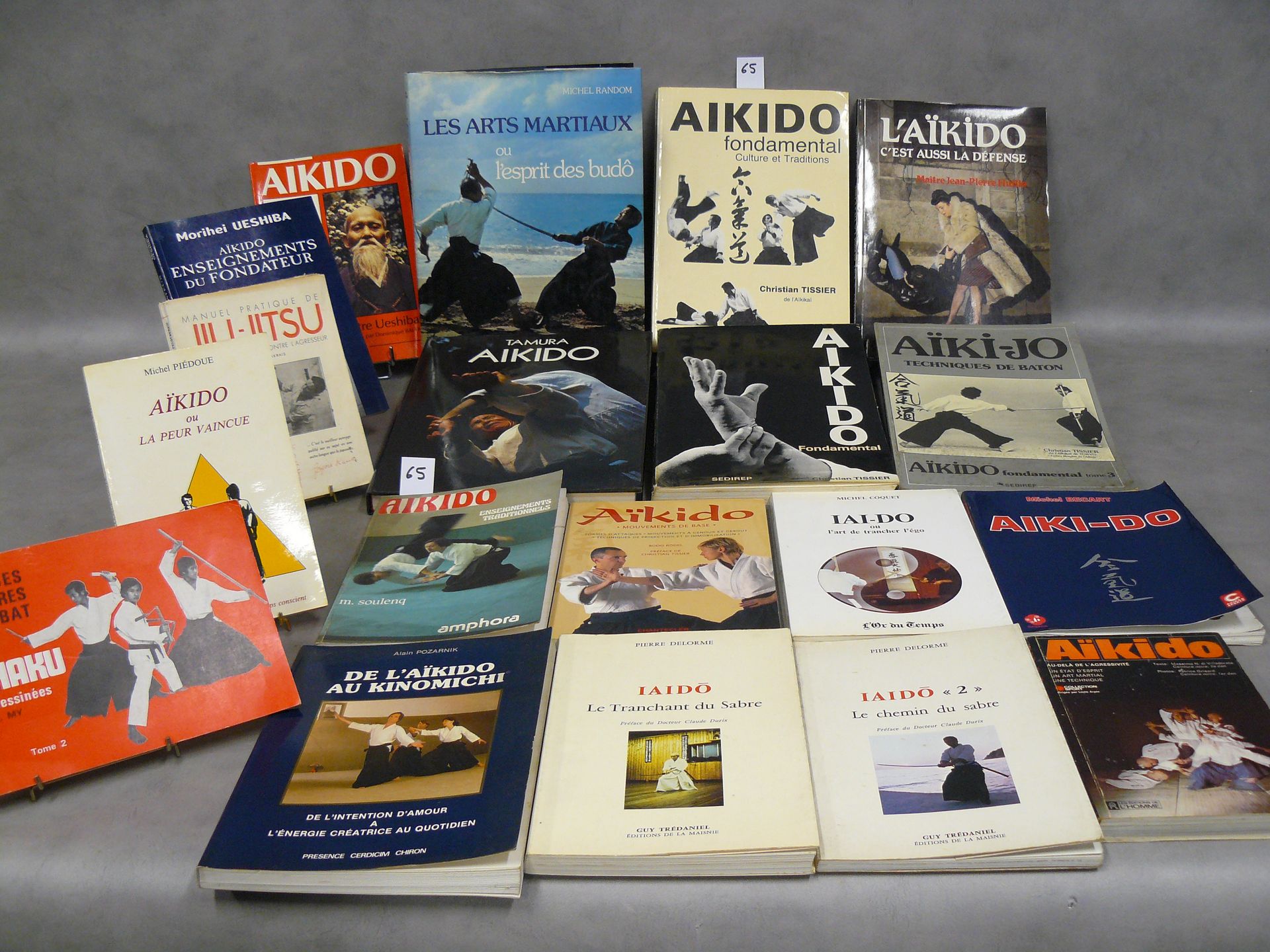 Arts Martiaux lot of 19 books on martial arts mainly AIKIDO including: aikido is&hellip;