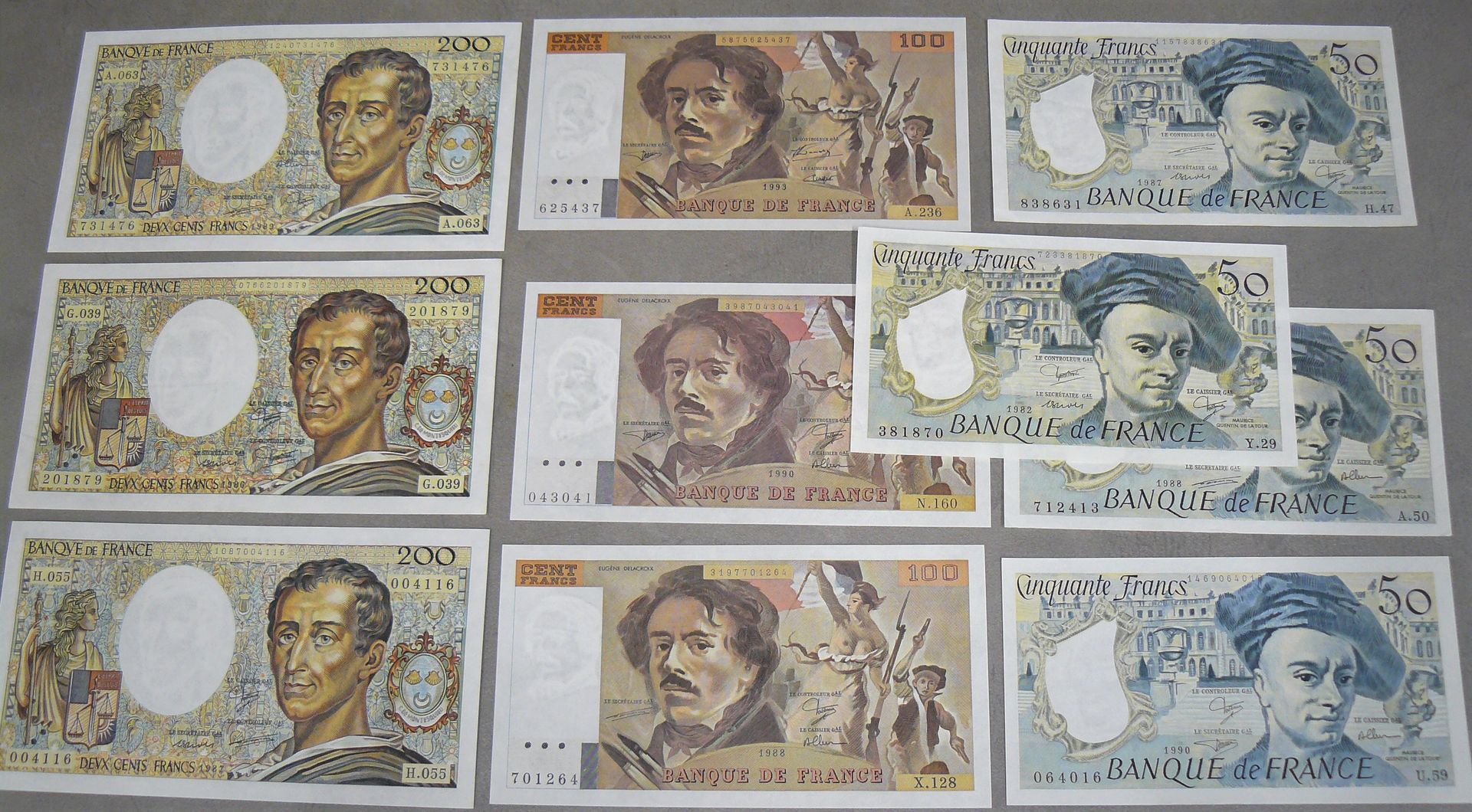 Null VARIE - Ristabilimento della FRANC - Lotto di 10 banconote varie - 50 FRANC&hellip;