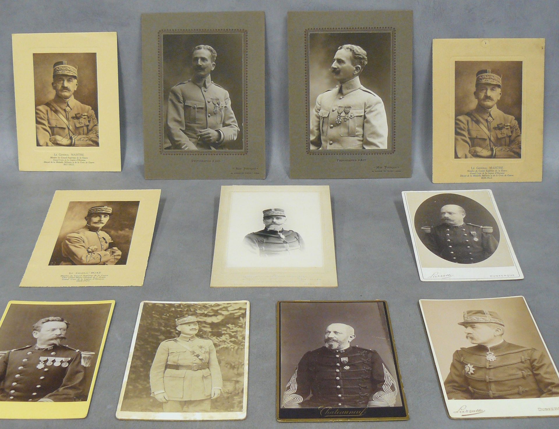 Null 一组军官的照片，其中大部分都有身份和签名，包括Maistre将军
