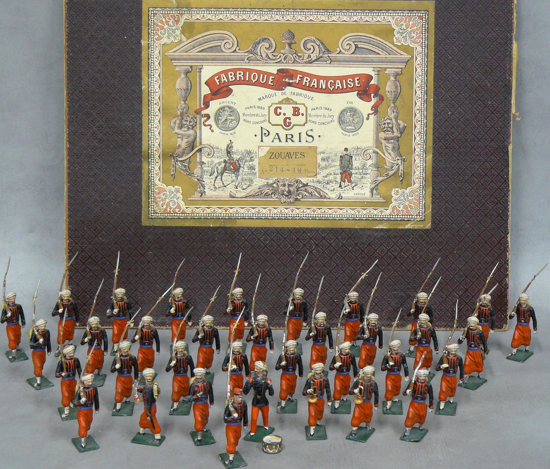 Null C.B.G. : 36 lead soldiers Zouaves in their cardboard box marked C.B.G. Pari&hellip;