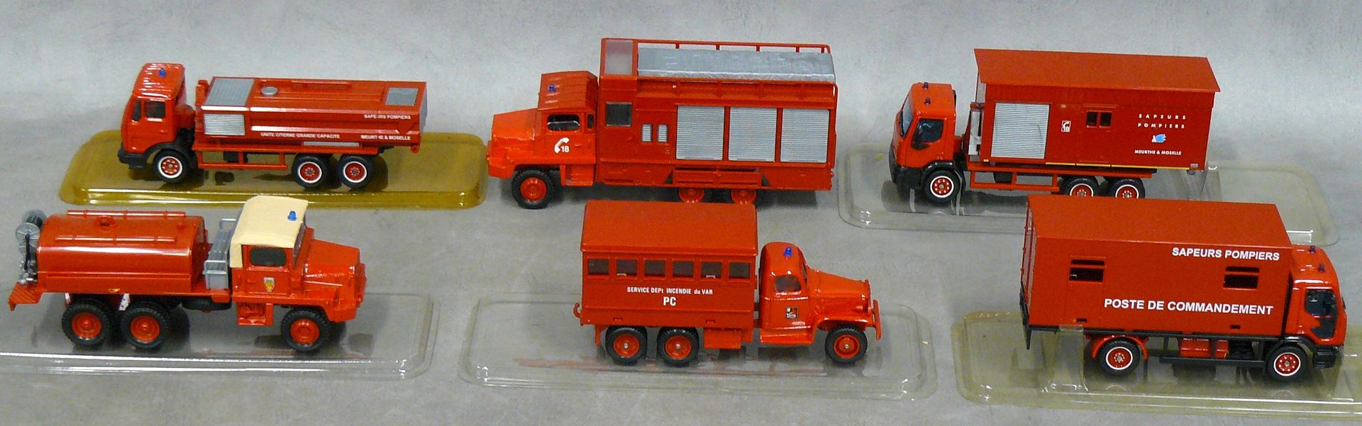Null un juego de seis vehículos de bomberos Solido en su blíster, incluido un pu&hellip;