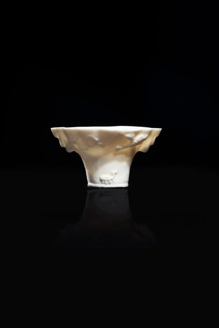 COPPETTA LIBATORIA 荔枝杯
中国清朝康熙年间(1662-1722年)的白瓷酒碗
高5.5x11厘米