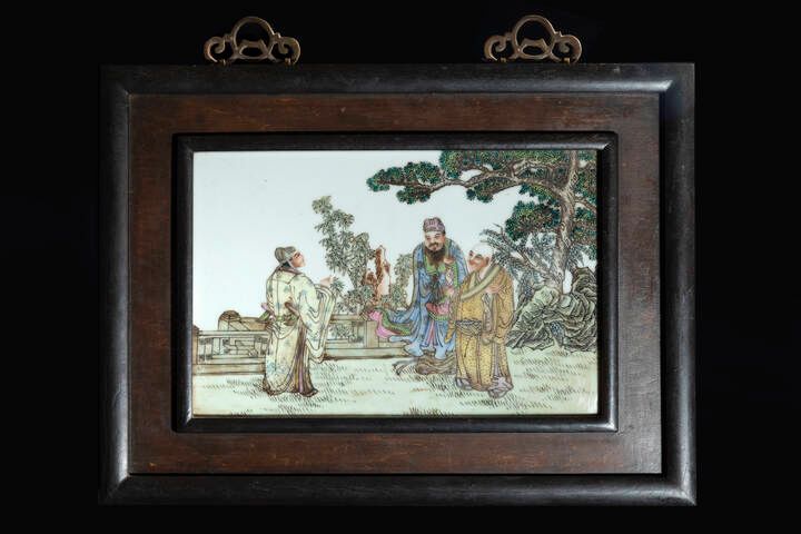 PLACCA PLATE
Rose Family porcelain plaque representing monks, China, Republic, 2&hellip;