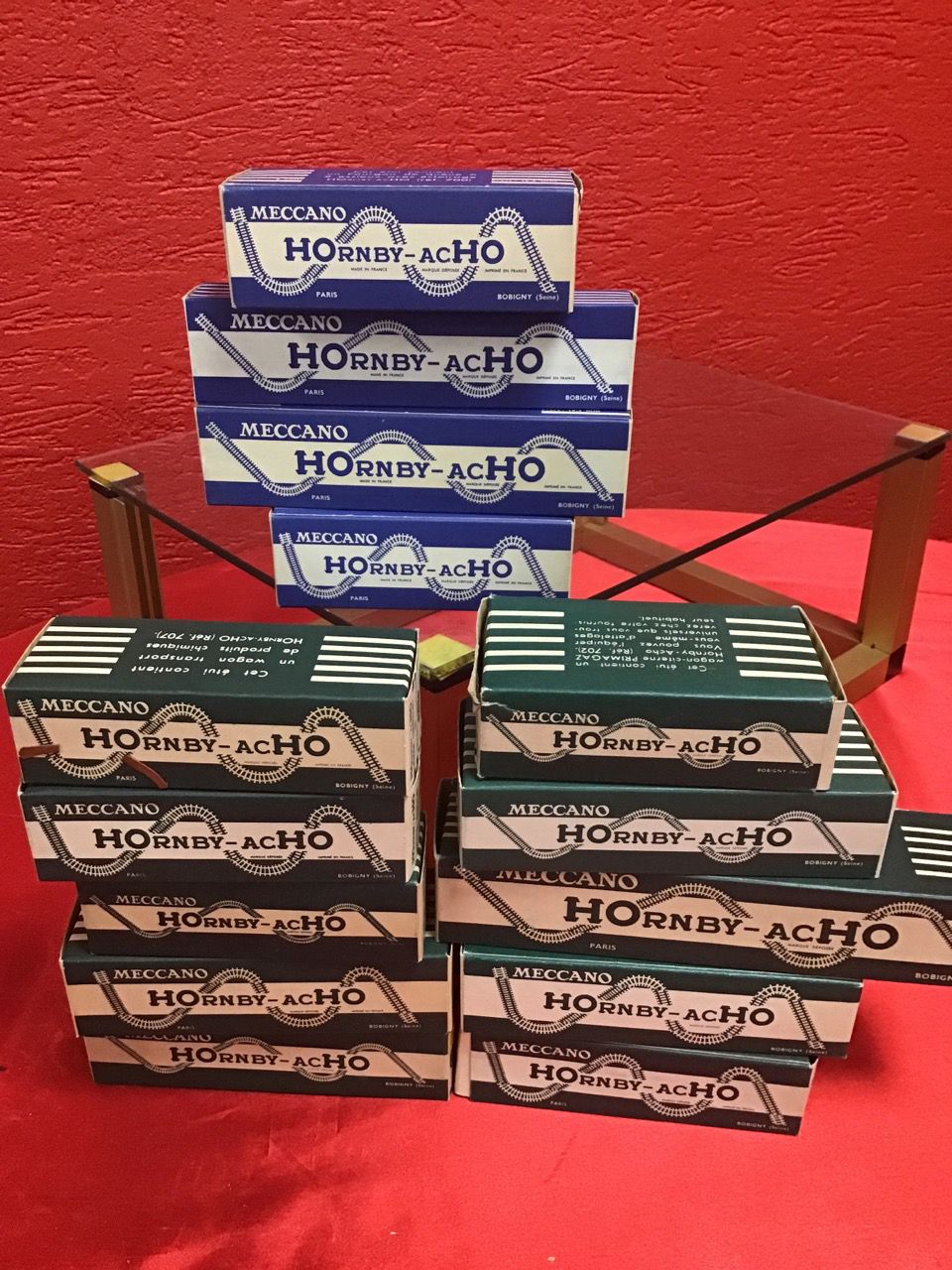 Null Hornby "HO". Un juego de 14 cajas con coches desparejados. Referencias en l&hellip;
