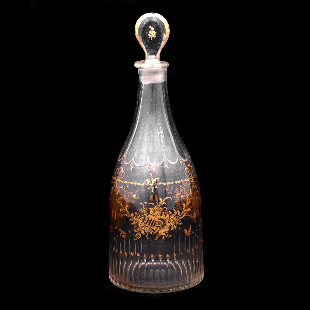 A D. MARIA FLASK A D. MARIA FLASK Blown glass, gilt decoration depicting garland&hellip;