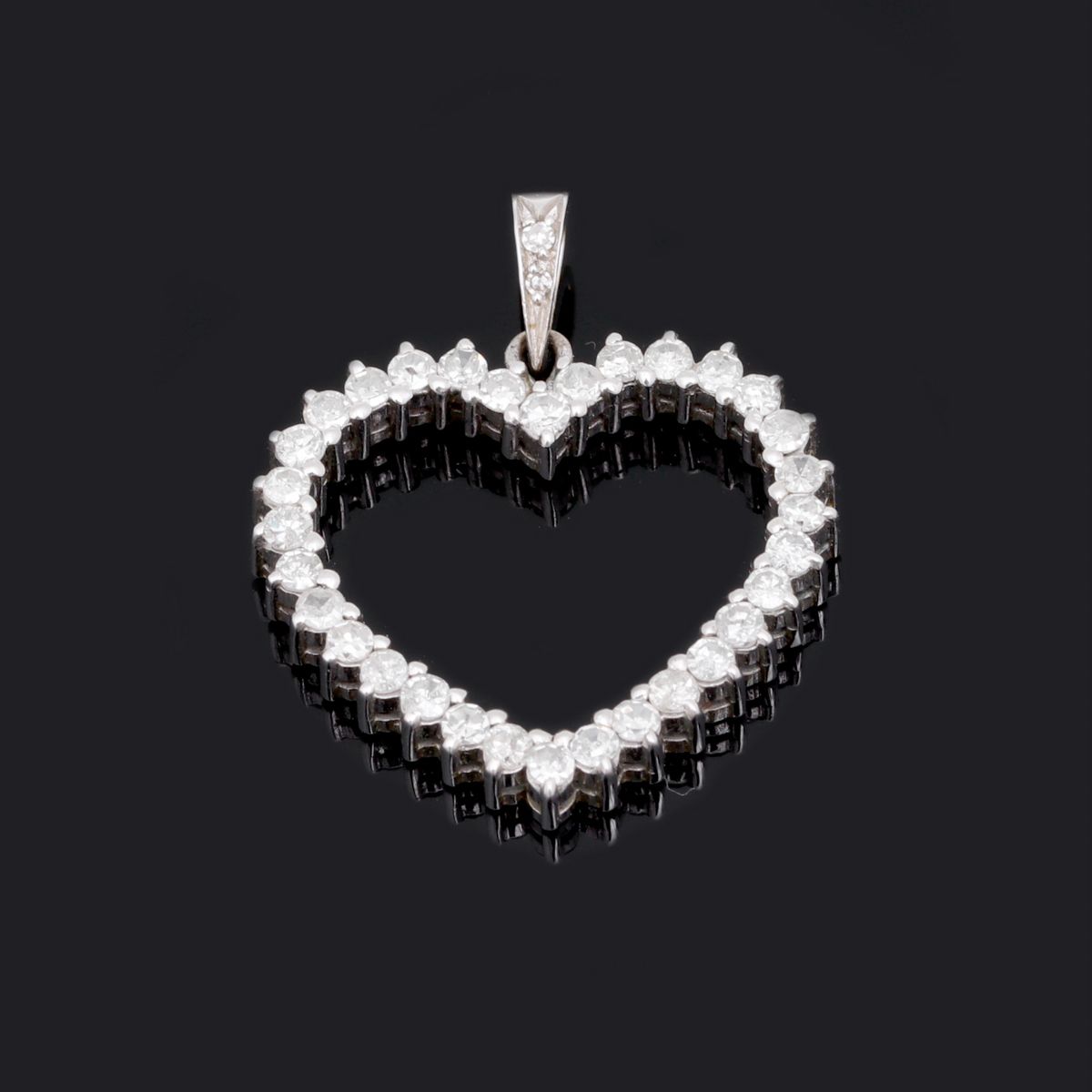 A PENDANT - HEART A PENDANT - HEART Gold, set with 37 8/8 cut diamonds (approx. &hellip;