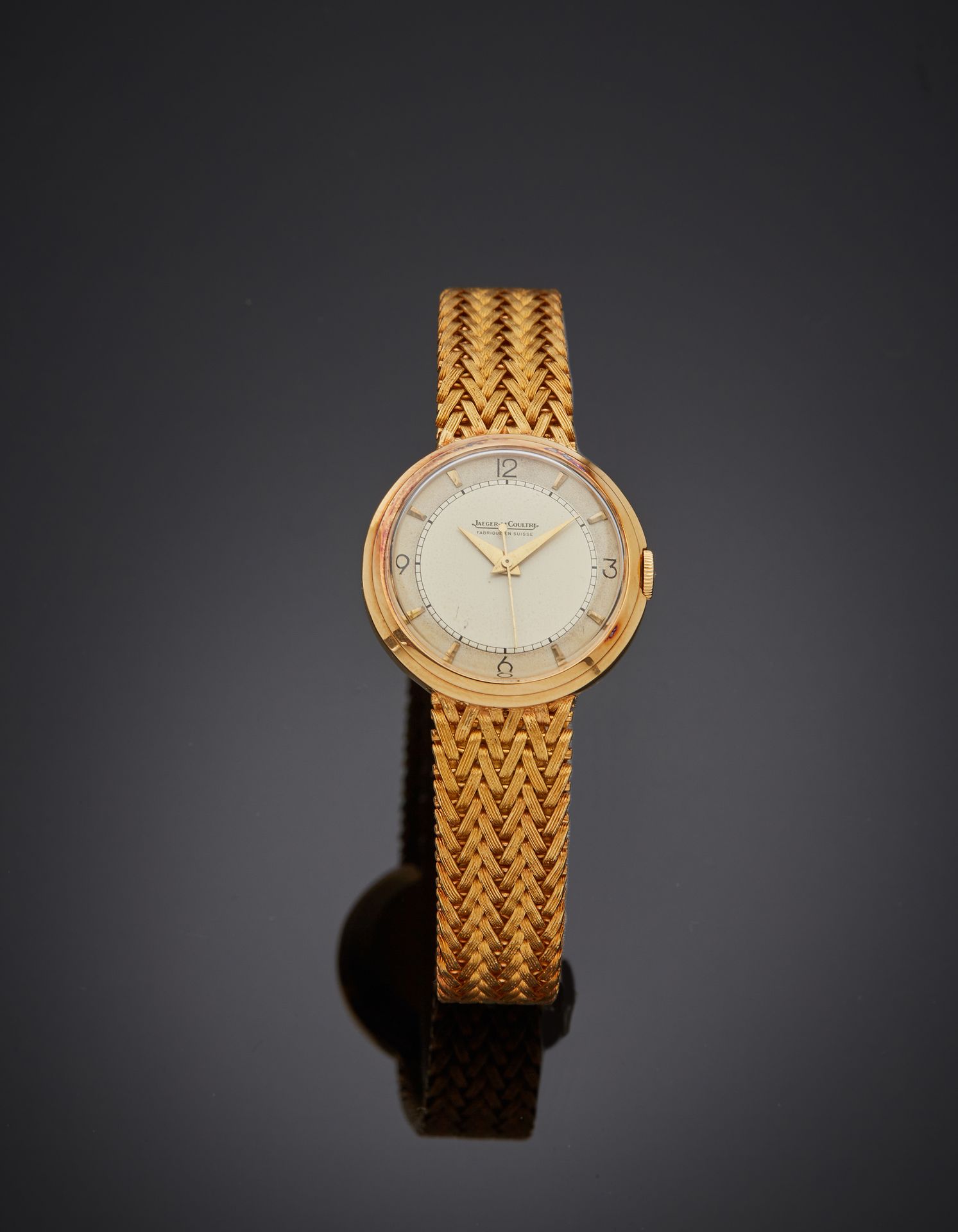 JAEGER LECOULTRE BRACELET WATCH round lady in yellow gold (750‰). Cream dial, Ar&hellip;