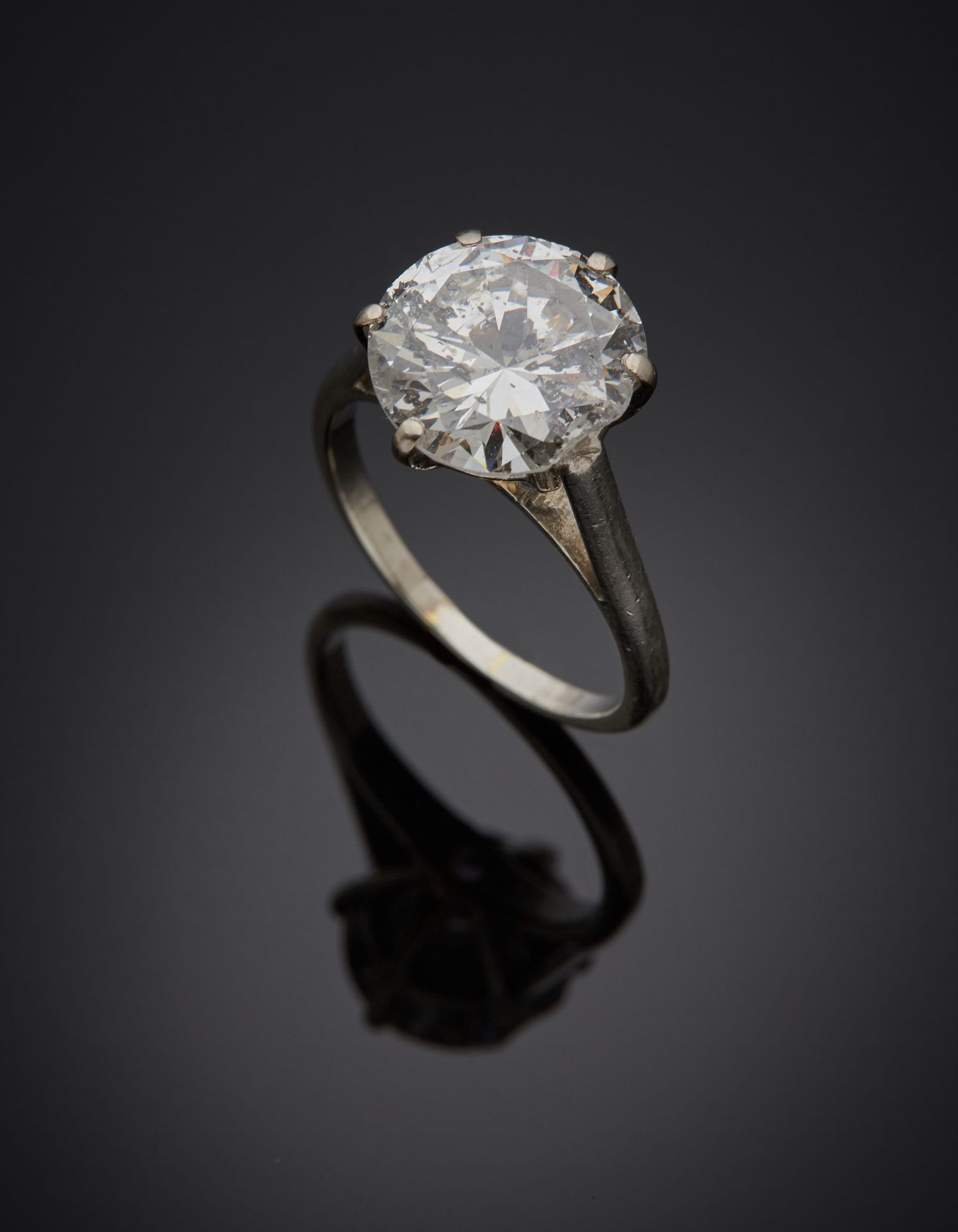 Null BAGUE «solitaire» en platine (950‰) serti d'un diamant taille brillant (imp&hellip;