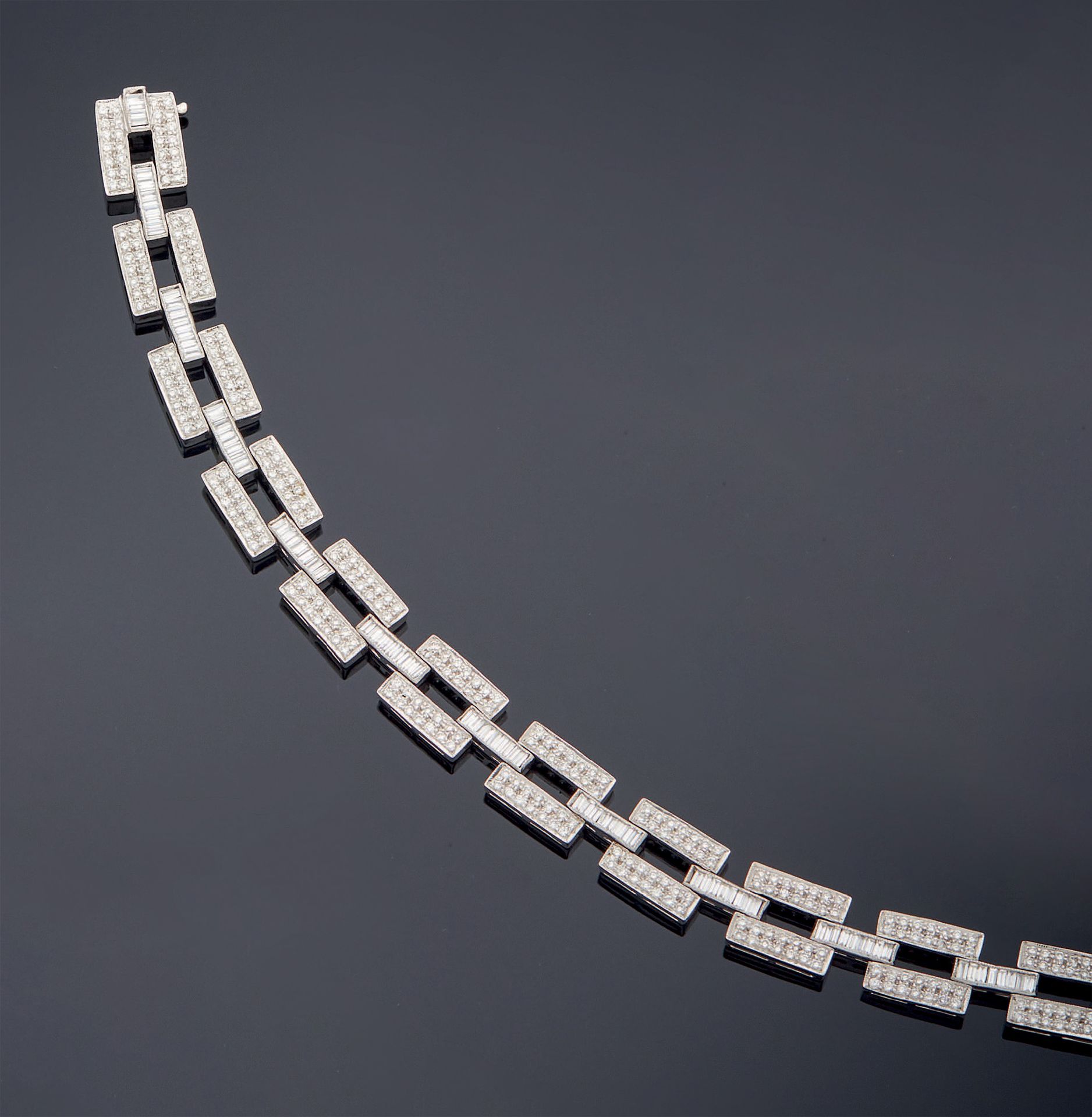 DIAFINI BRACELET in white gold (750‰) with openwork rectangular links entirely p&hellip;