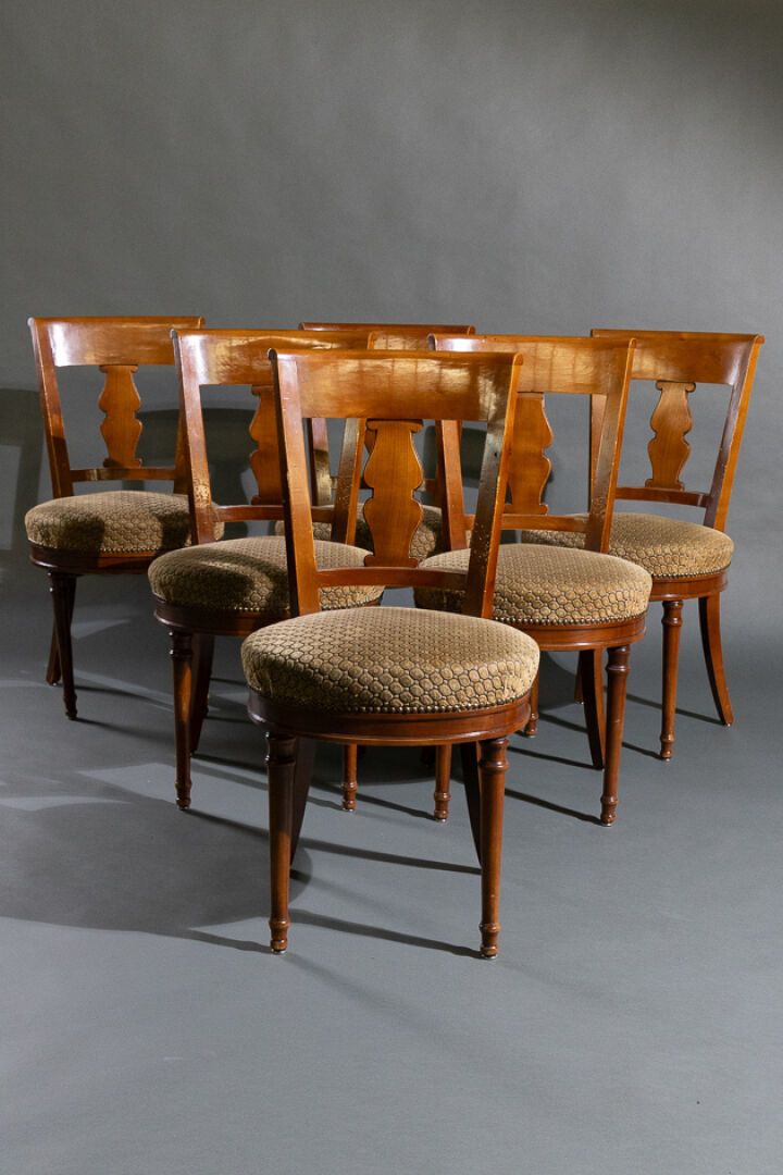 Null Conjunto de seis sillas cabriolé de madera de cerezo, respaldos calados, pa&hellip;