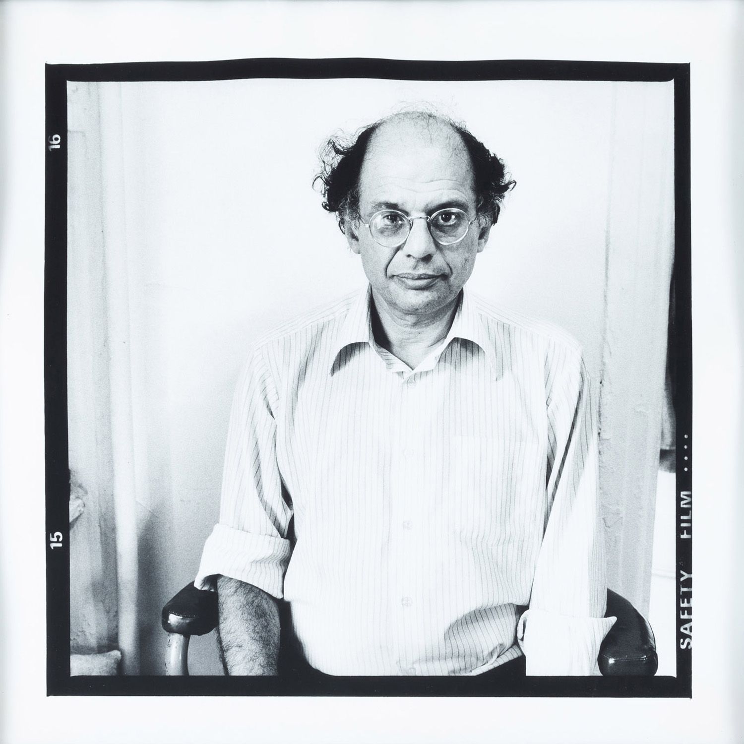 Null Marc Trivier (born 1960)

Allen Ginsberg, 1982

Silver print

41 x 42 cm

P&hellip;