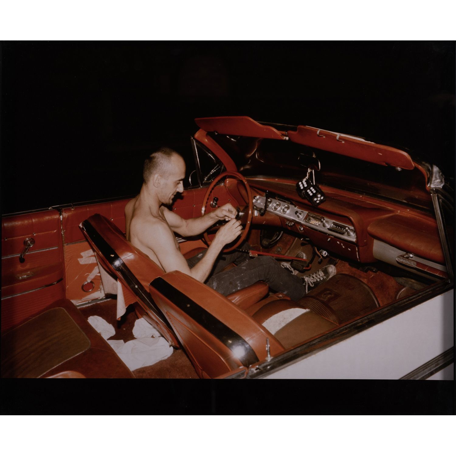 Null Nan Goldin (dice Nancy Goldin) (nacida en 1953)

Bruce en su coche, NYC, 19&hellip;