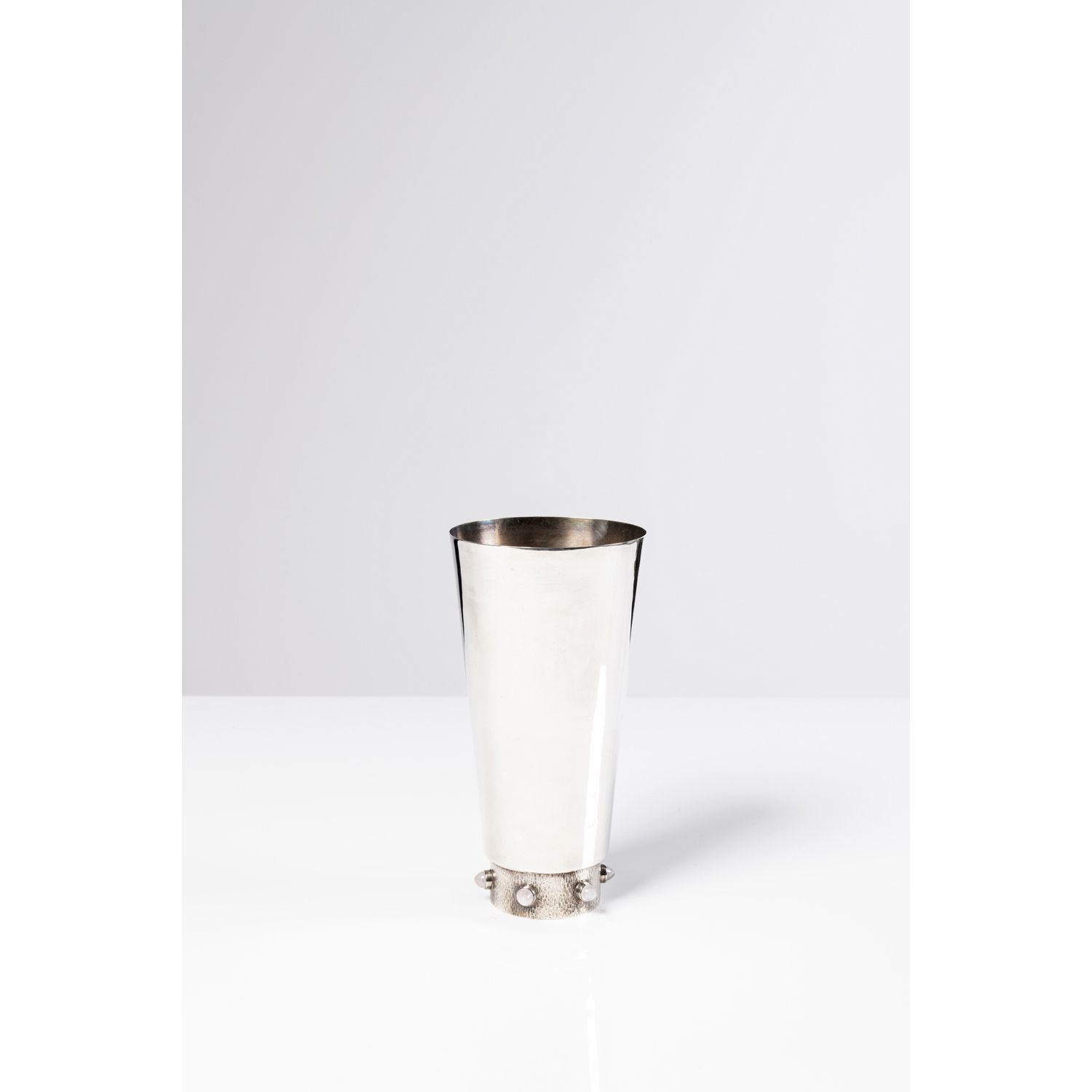 Null Lavoro austriaco (nello stile di

Wiener Werkstätte) (20°)

Vaso, circa 191&hellip;