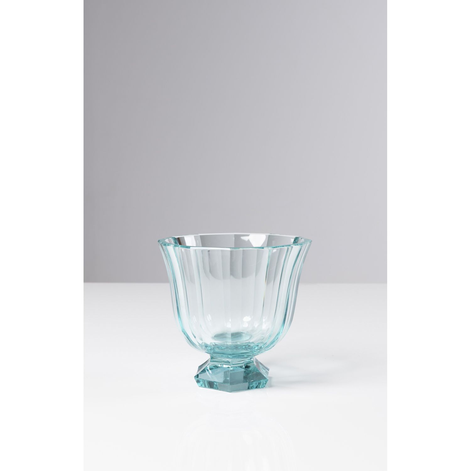 Null 捷克作品（20世纪

杯子，约1910年

玻璃

刻有 "Moser Karlovy Vary "的字样

直径15.5厘米