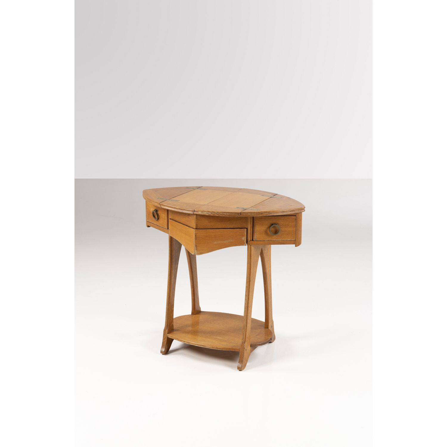 Null Arts and Crafts production (19th c.-20th c.)

Work table, circa 1900

Wood &hellip;