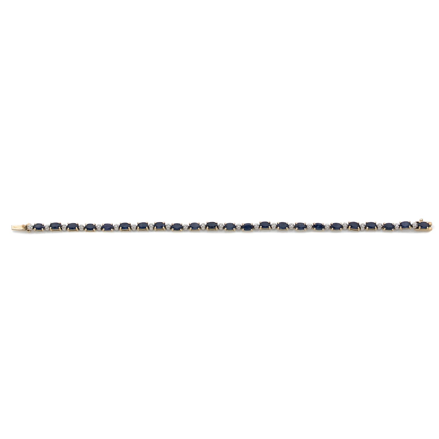 Null Line bracelet in 18K yellow gold (750‰) adorned

with oval sapphires altern&hellip;