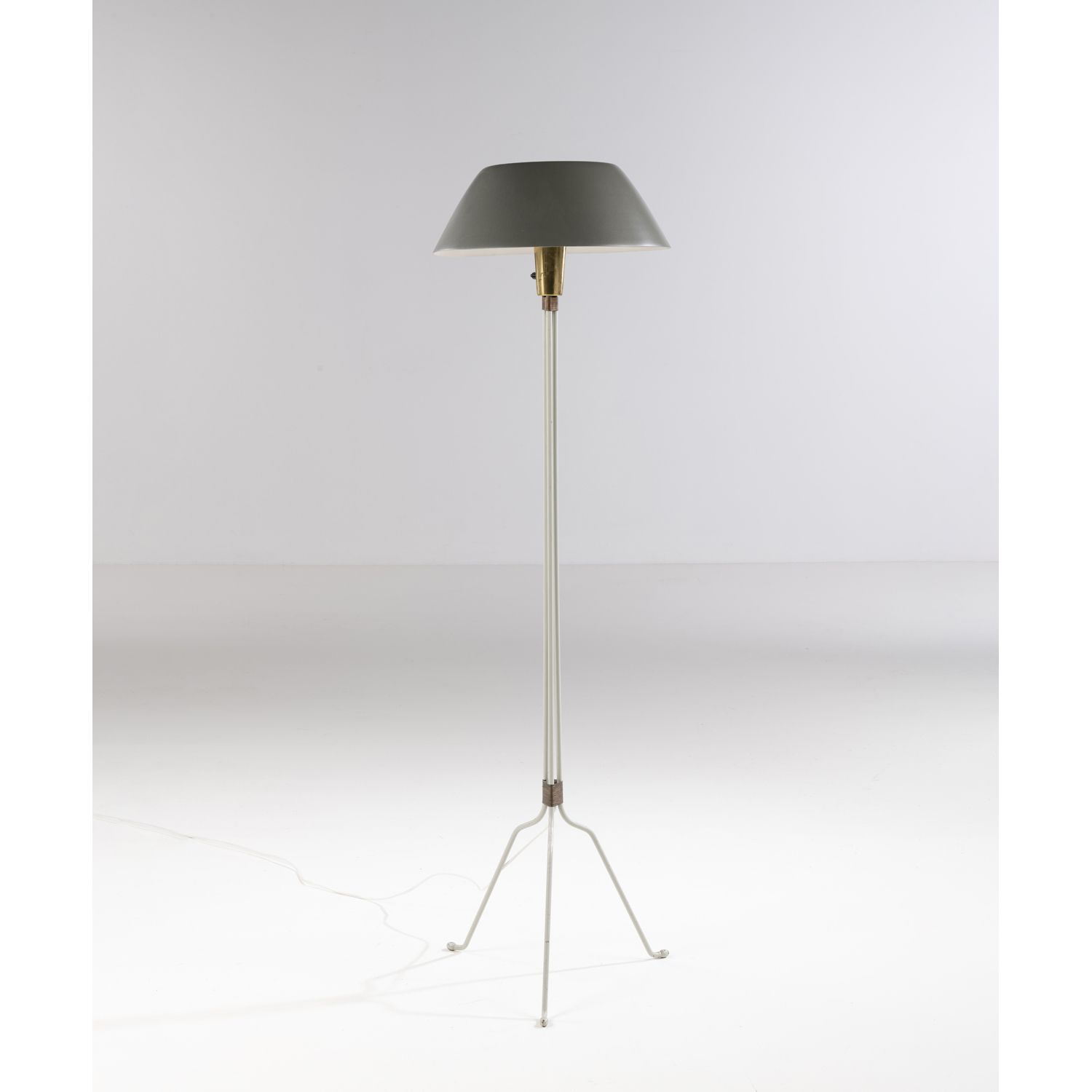 Null Lisa Johansson-Pape (1907-1989)

Model 30-058

Floor lamp

Brass, lacquered&hellip;